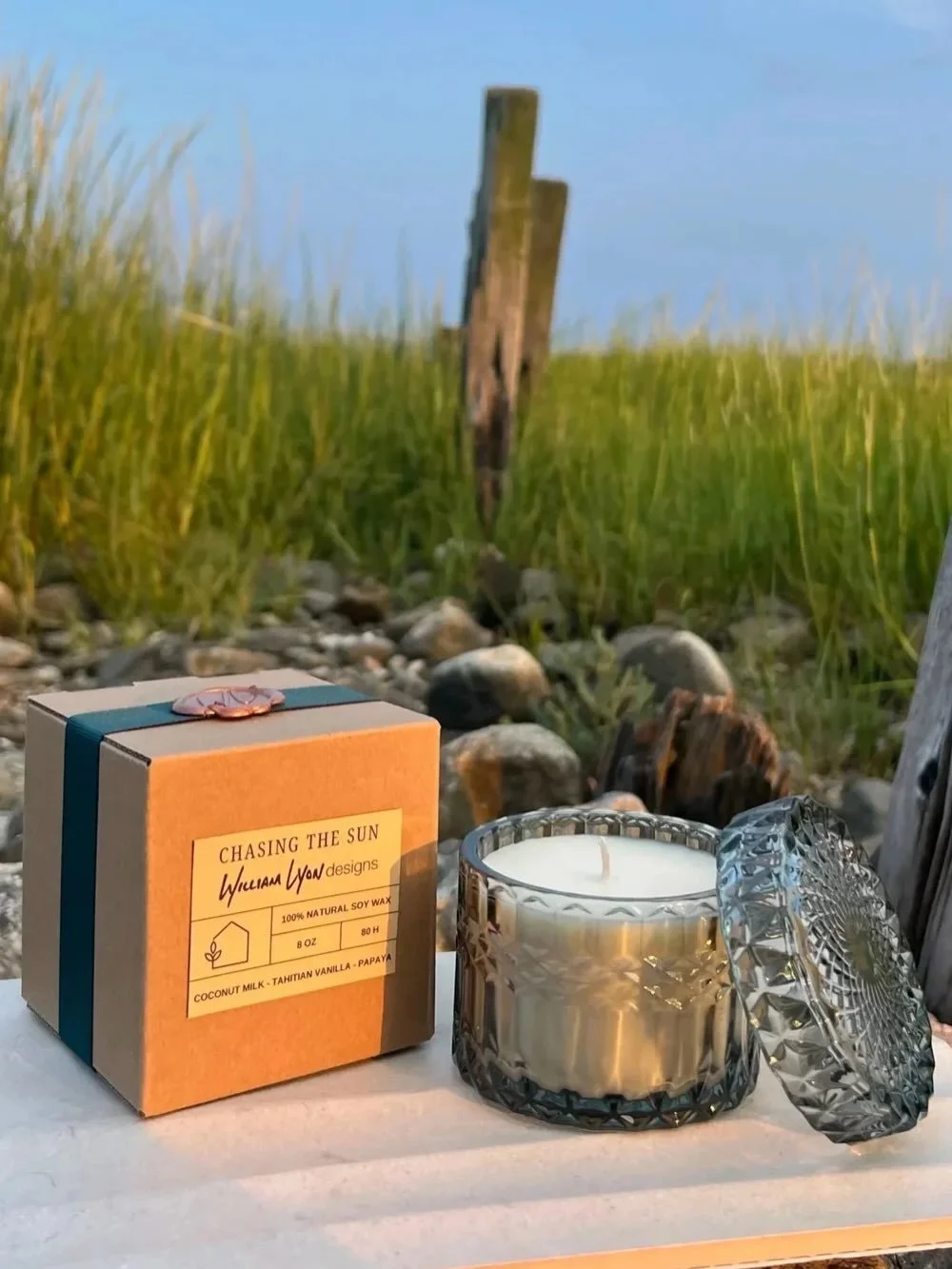 Chasing the Sun ☀️ Order yours at the link in my bio!
.
It smells like a long day in the sun: warm skin, faded sunscreen, golden hour approaching, and swimming until the sun disappears. It is a life lived outdoors, where friends become family and eve