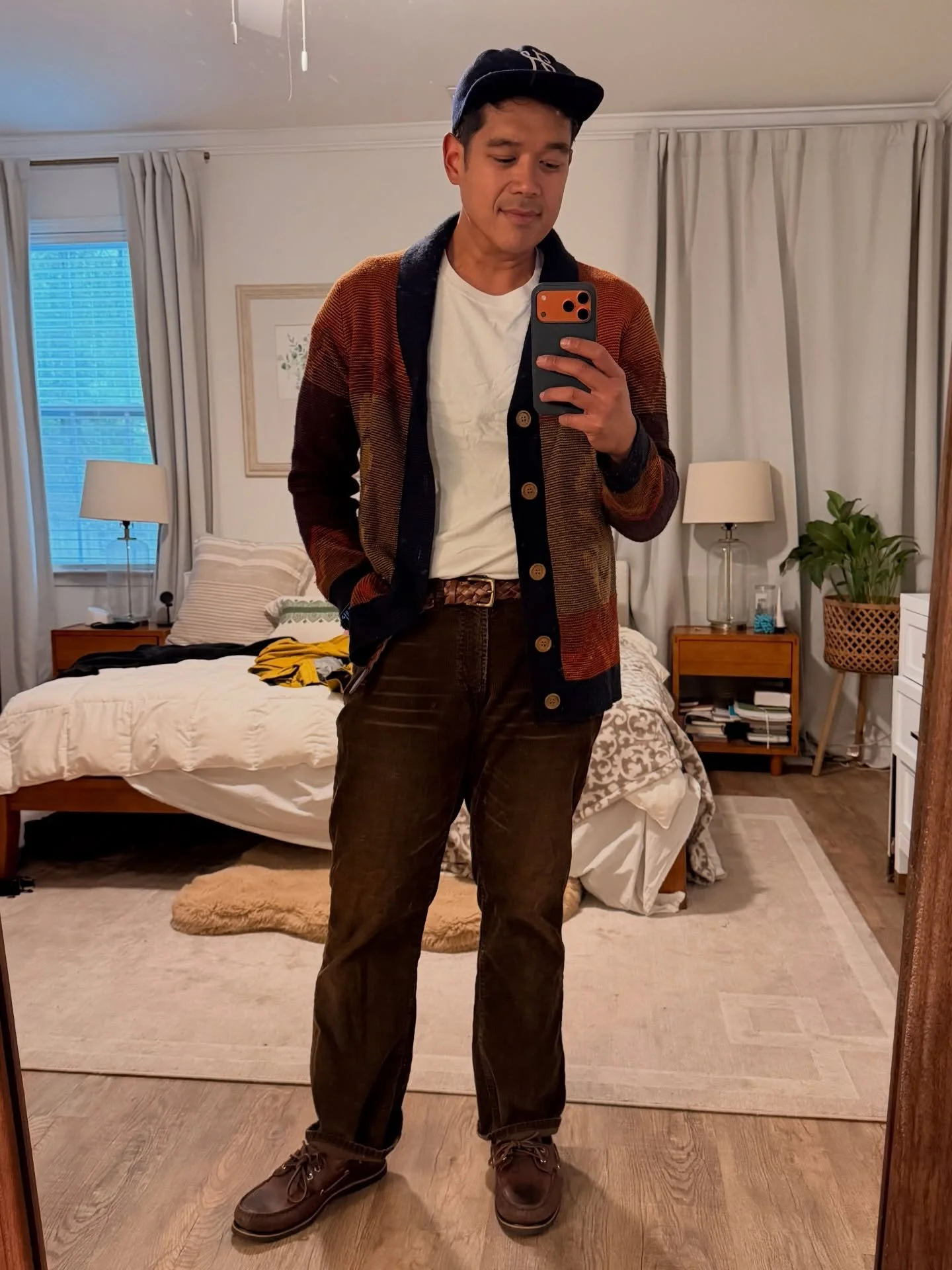 Catching up on recent fits + weekly photodump 👋🏽

Since I missed last week, here&rsquo;s a quick recap on life. We spent the past week in my hometown, Orlando for Thanksgiving and did the most Florida-man thing I could think of and headed to Gatorl