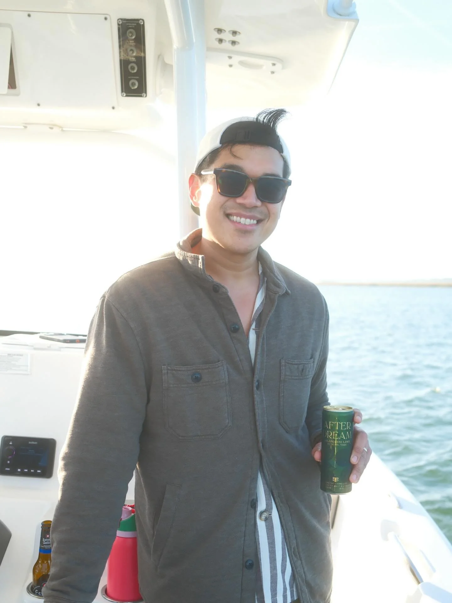 Life in the new year - the weekly photo dump + fits 🫶🏽

Here&rsquo;s to more impromptu boat rides, fire pit nights, and chore coats this year. 

#holycityhandcraft