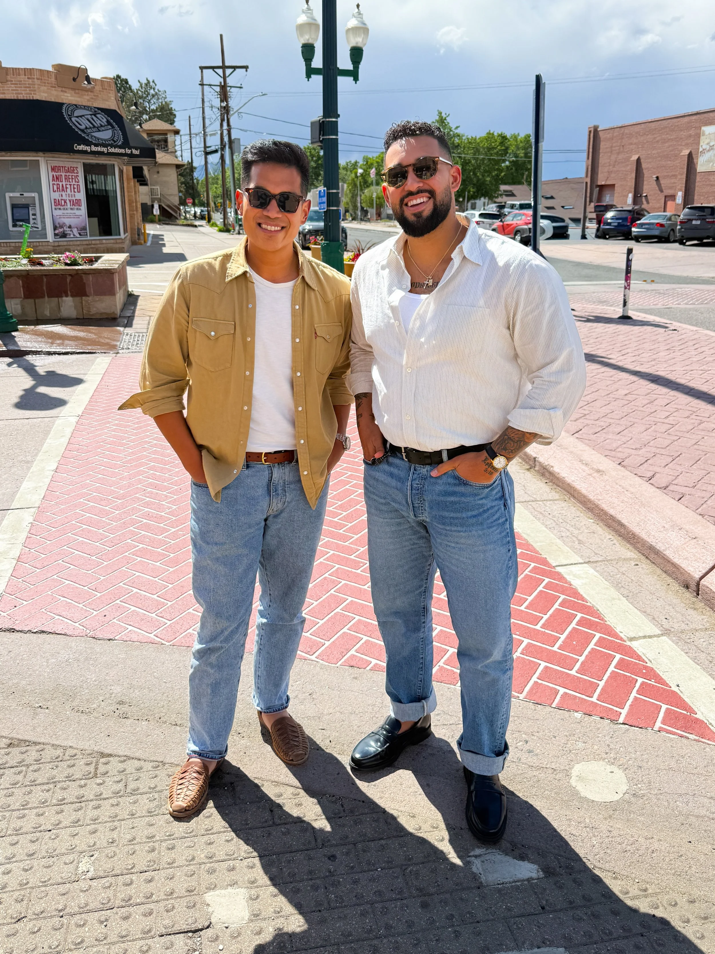 Just a couple of dads in Denver.

Finally caught up with my guy and OG @apartment_bartender - Elliott was one of the first to do this drinks Instagram thing and has been an inspiration since I started back in 2015. Today, over 10 years later, we caug
