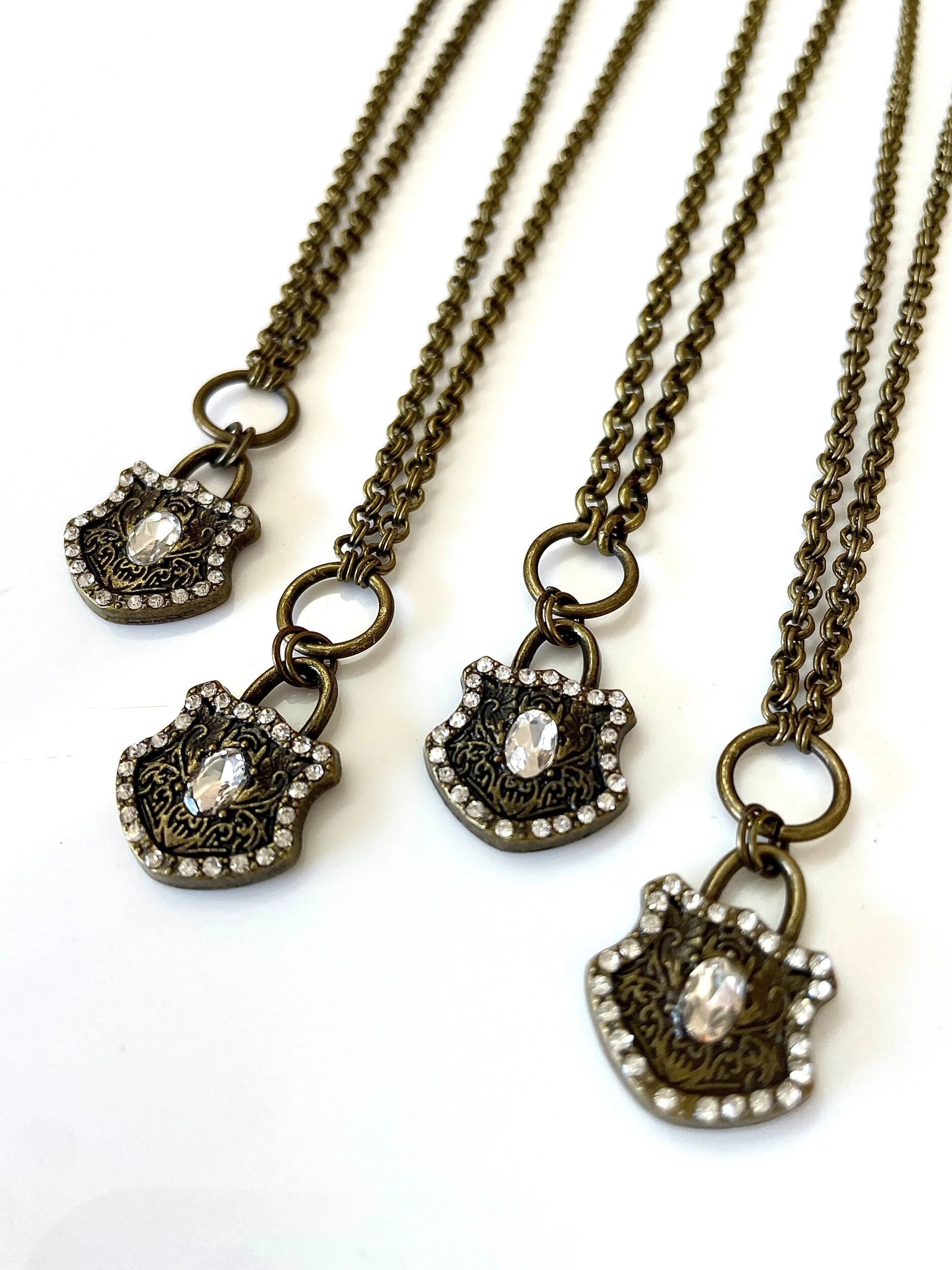 20E9937A-2327-4EB4-B5DF-9279093048E0