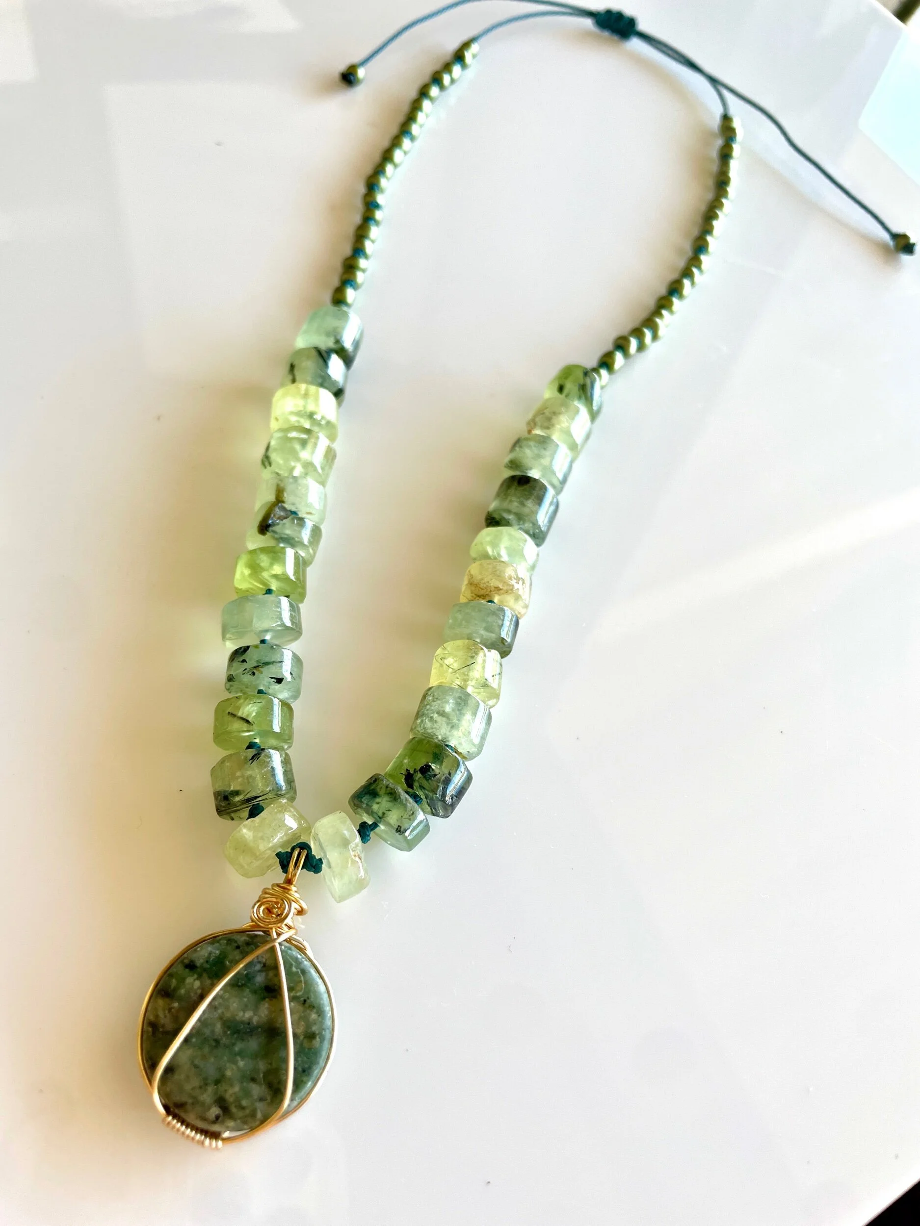 D37B1A65-B395-4A5E-B9D7-EB61E7839074