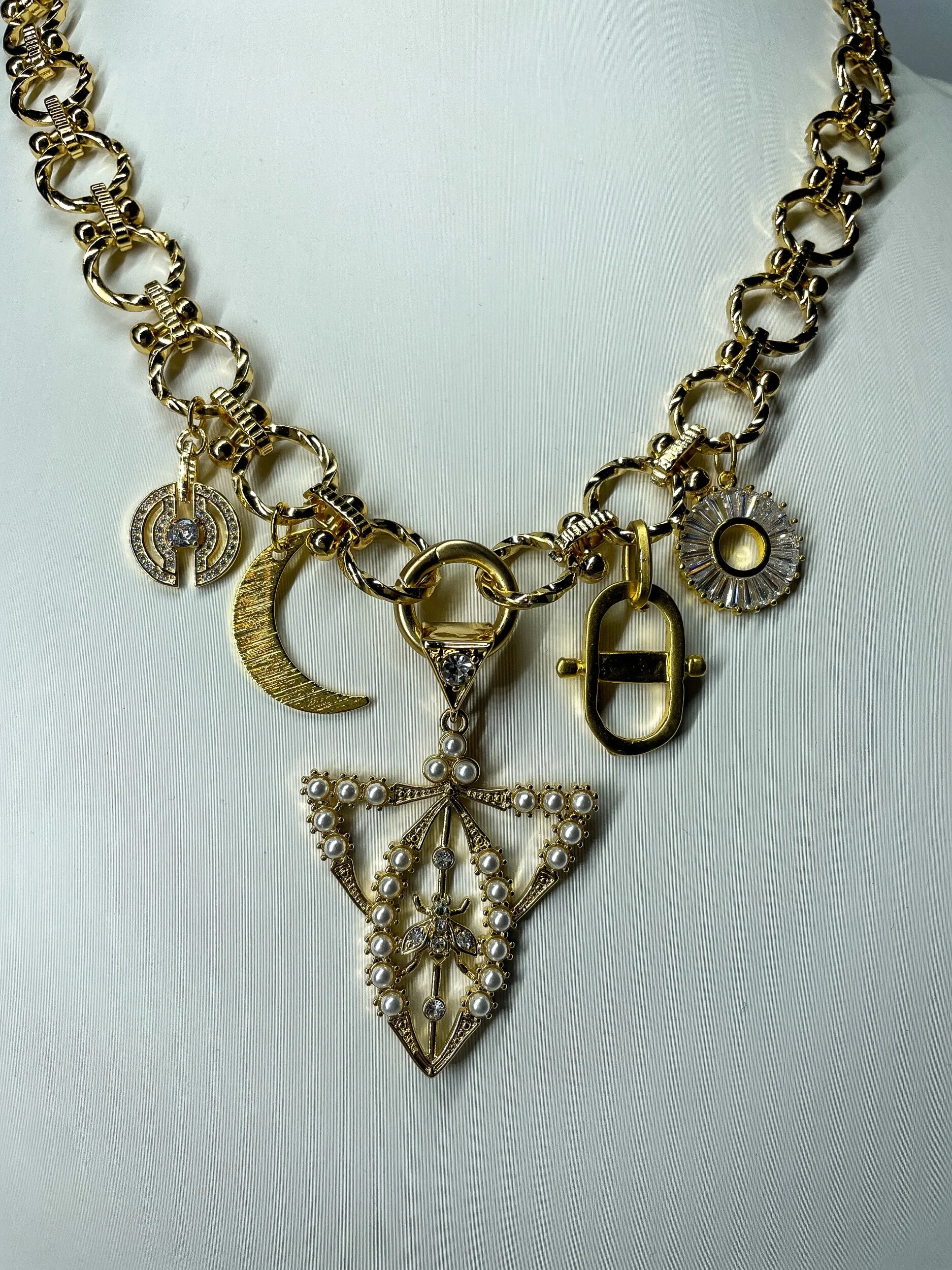 1DAF64E6-A700-4EA7-9074-1D28188AD81C