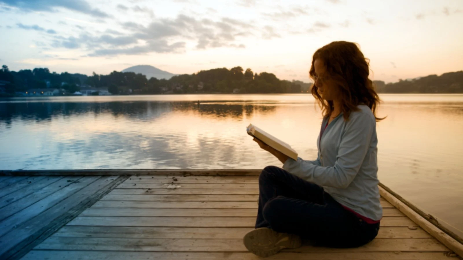Drawing Closer to God through The Whole Bible Devotional
