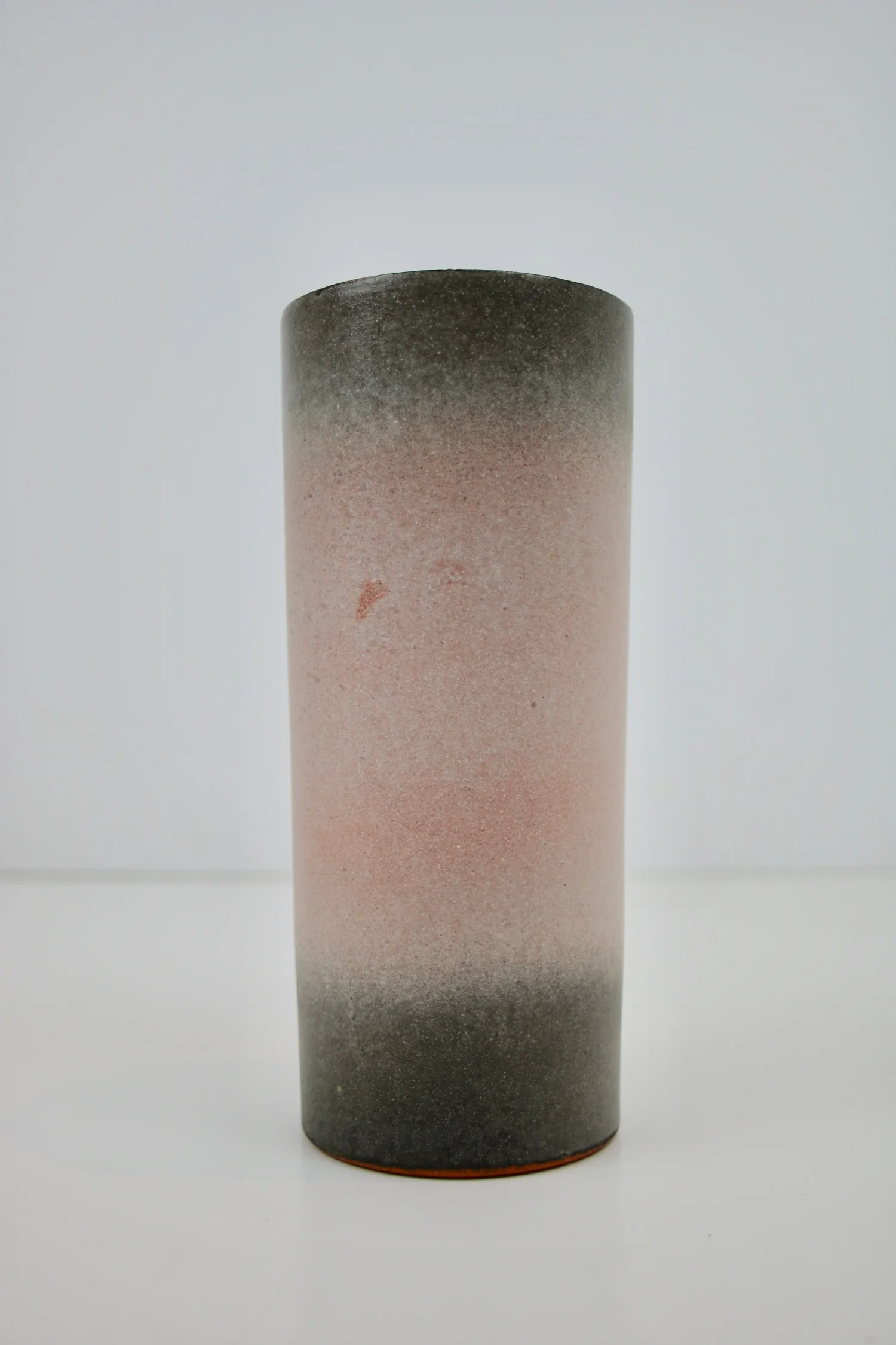 Small pink ombre vase H18