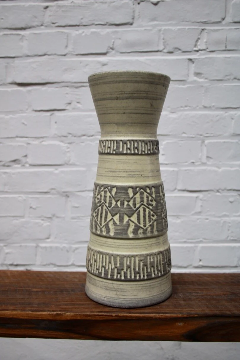 vase fish geo - 1.jpg