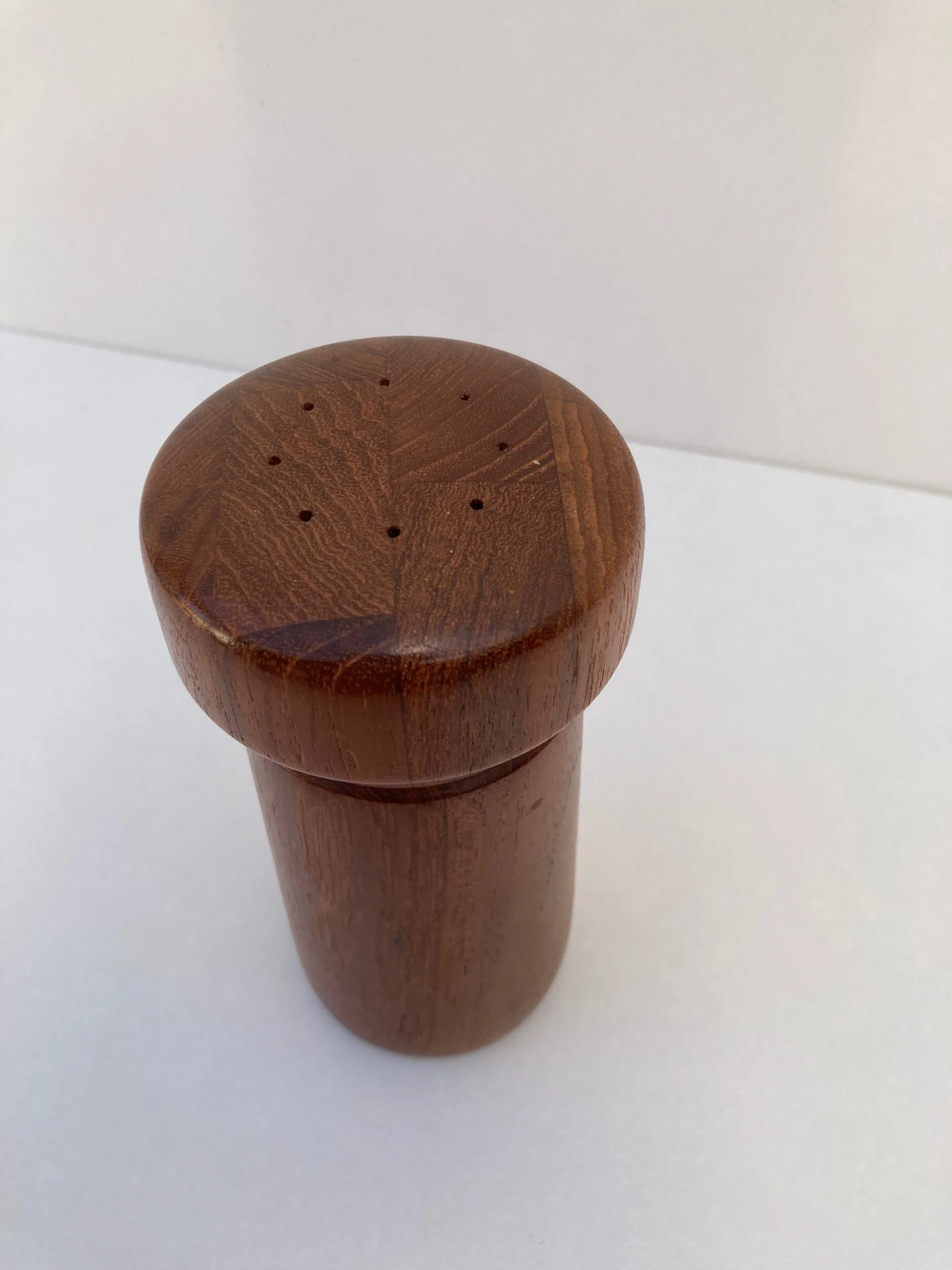 4E13A001-0803-4784-BECF-46AF4C260A42