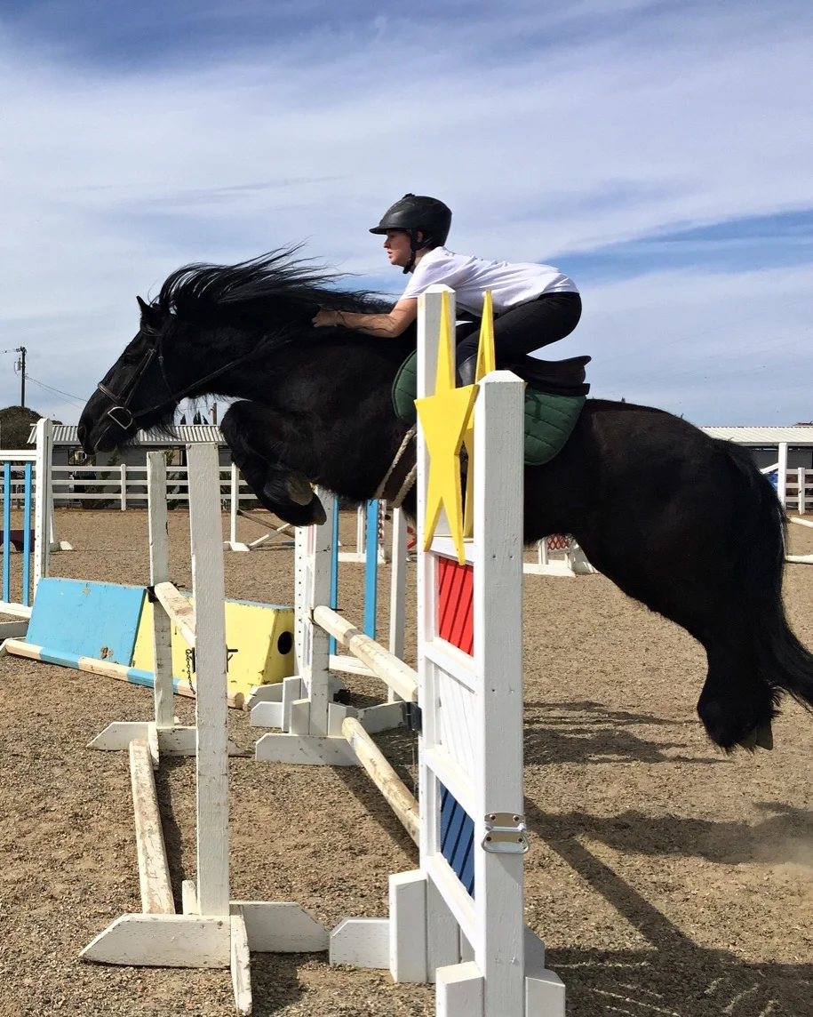 Bickerdike Expresso Magic, 2005 gelding, ridden by Morgan Vonderach