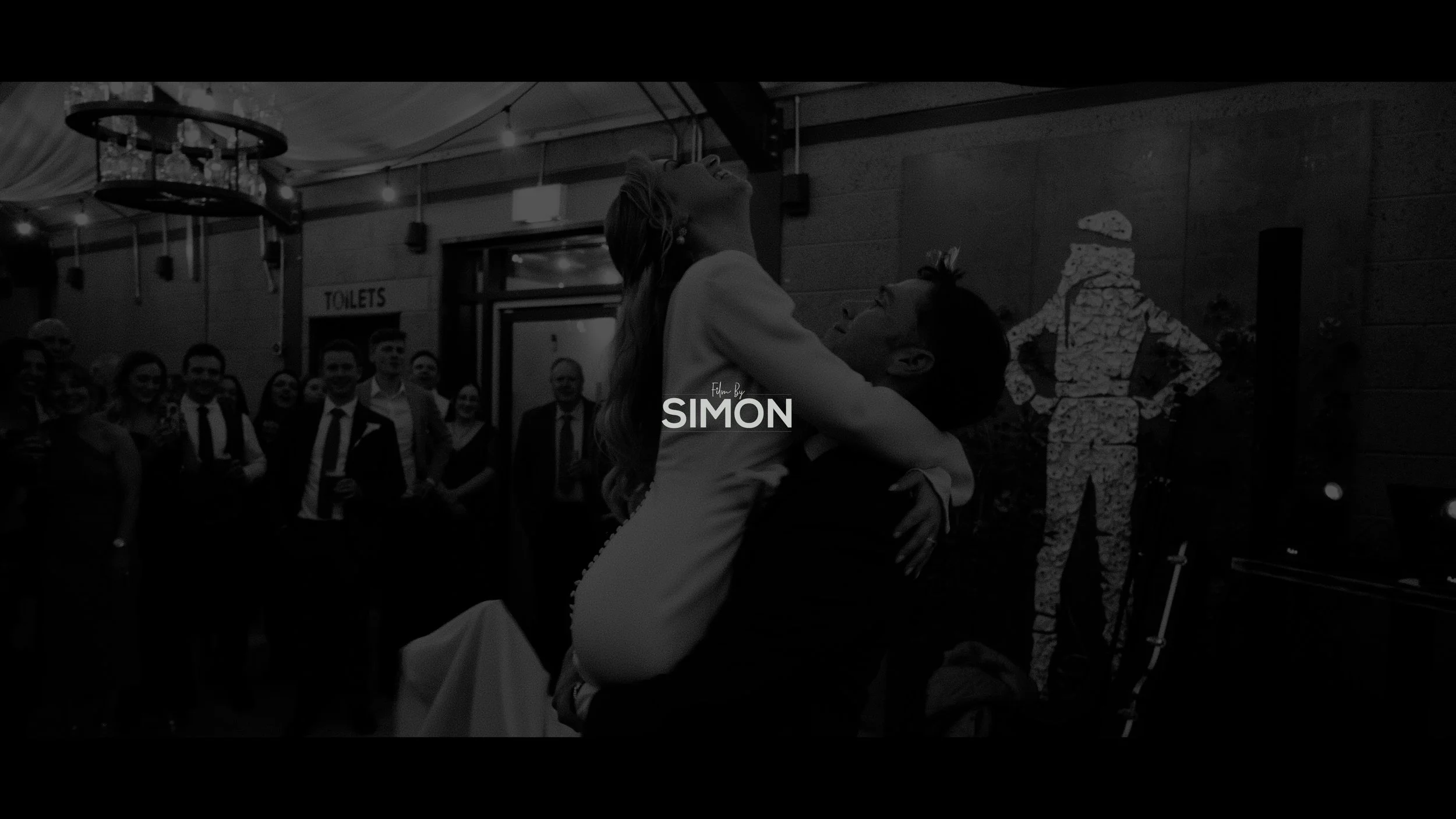 Derry City Wedding At the Guildhall