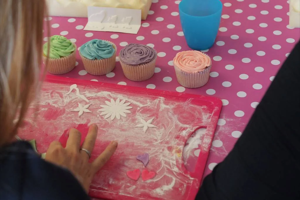Childrens-Cupcake-Parties-22..jpg