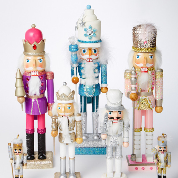 land-of-sweets-tree-nutcrackers-1117_sq.jpg