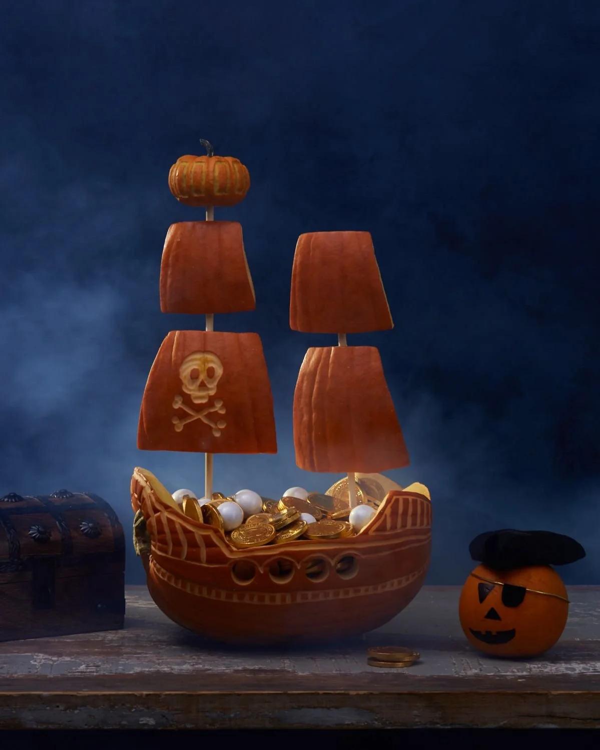 martha-stewart-pumpkin-pirate-ship.jpg