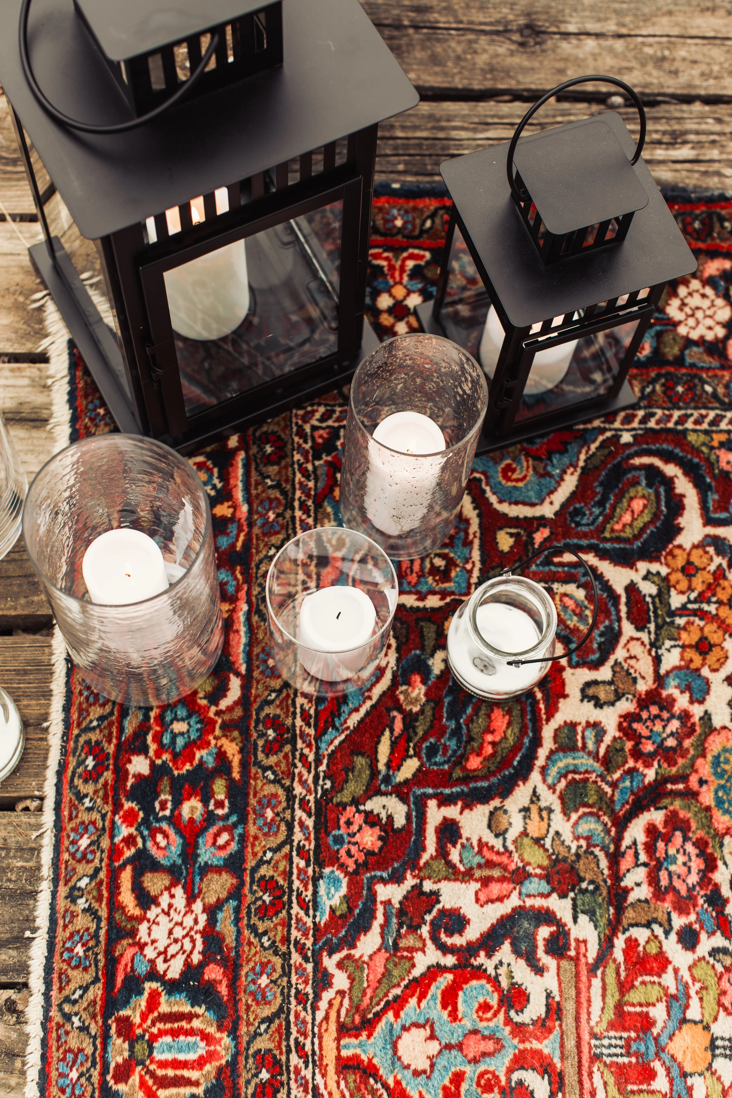 lanterns vintage rug elopement