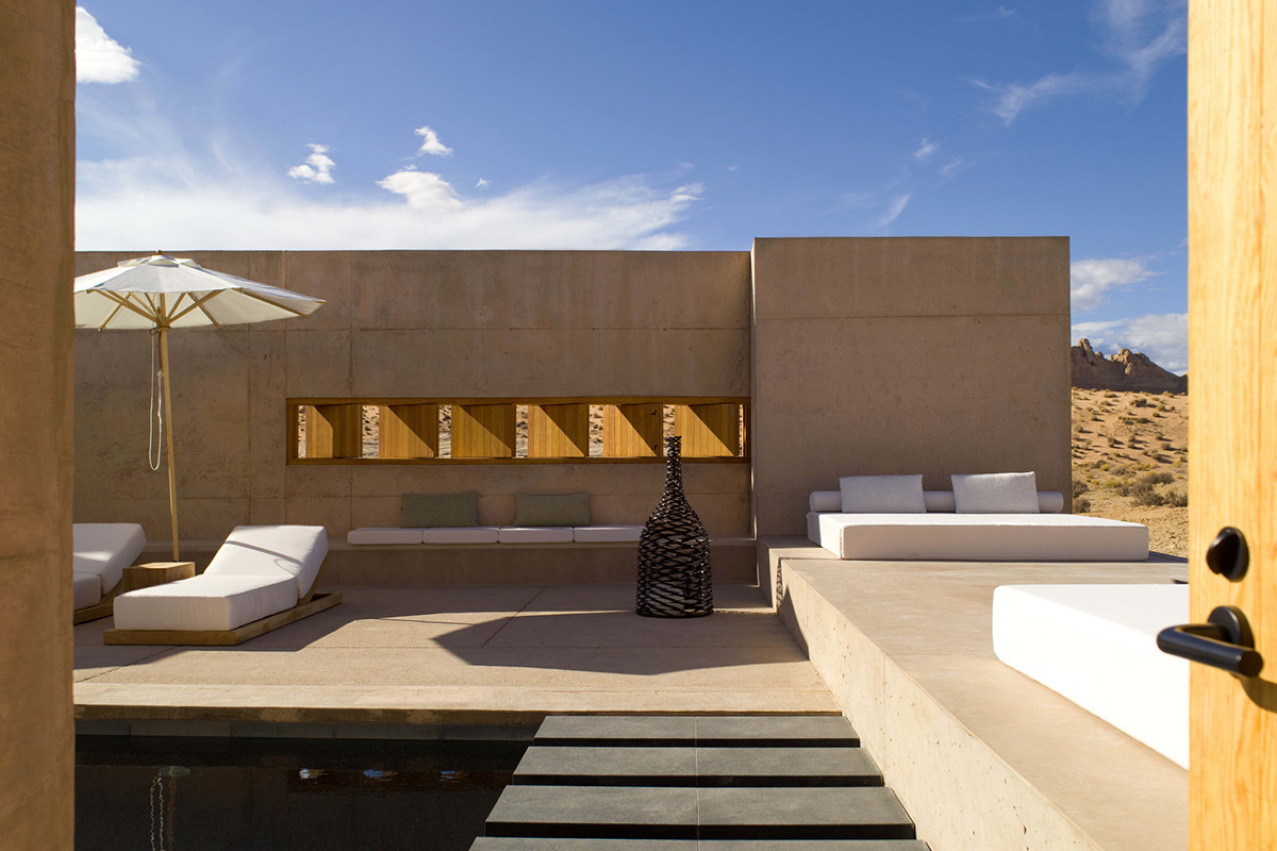 aman_amangiri_suite_breezeway_office_2610.jpg