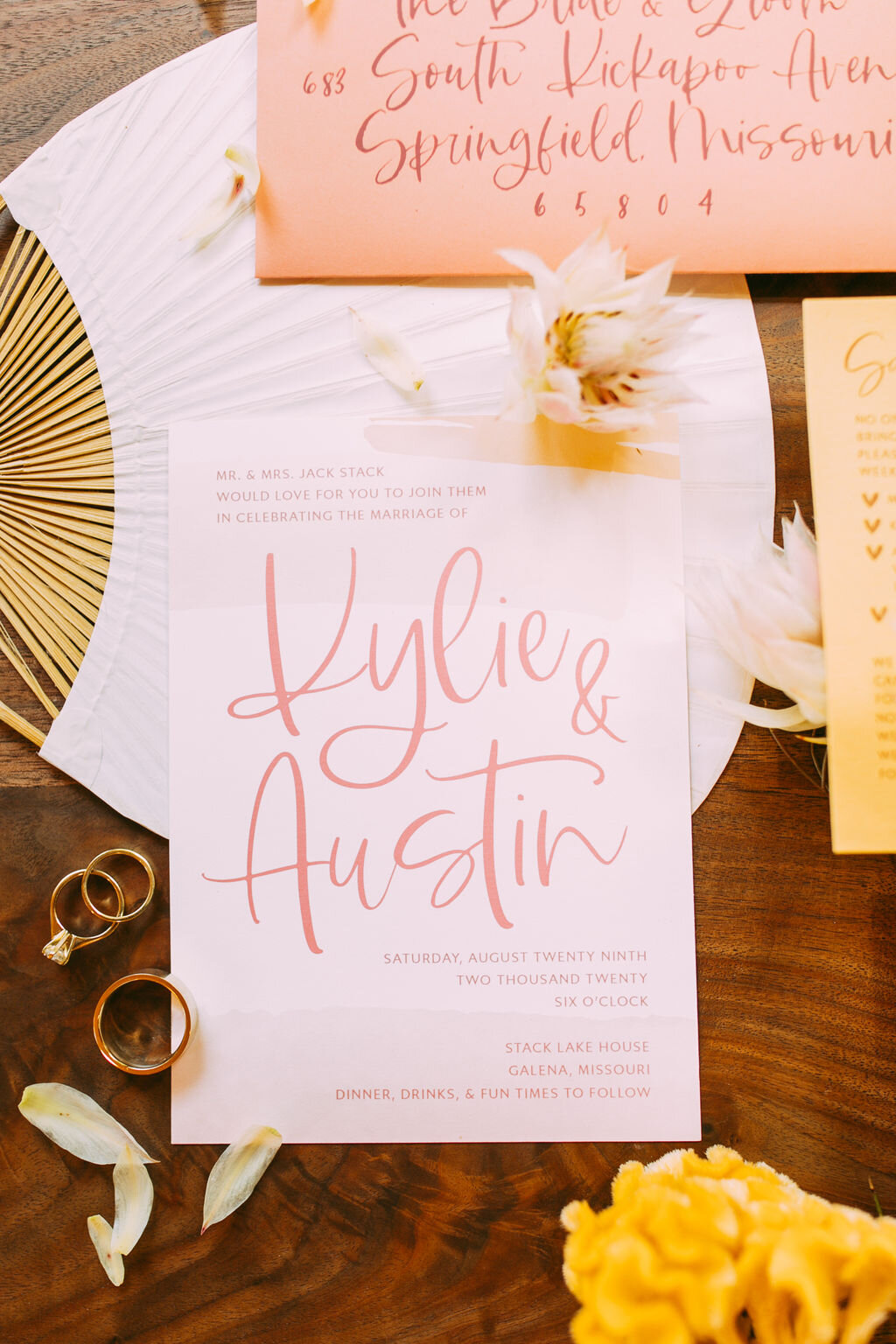 Cheerful and bright wedding invitation suite