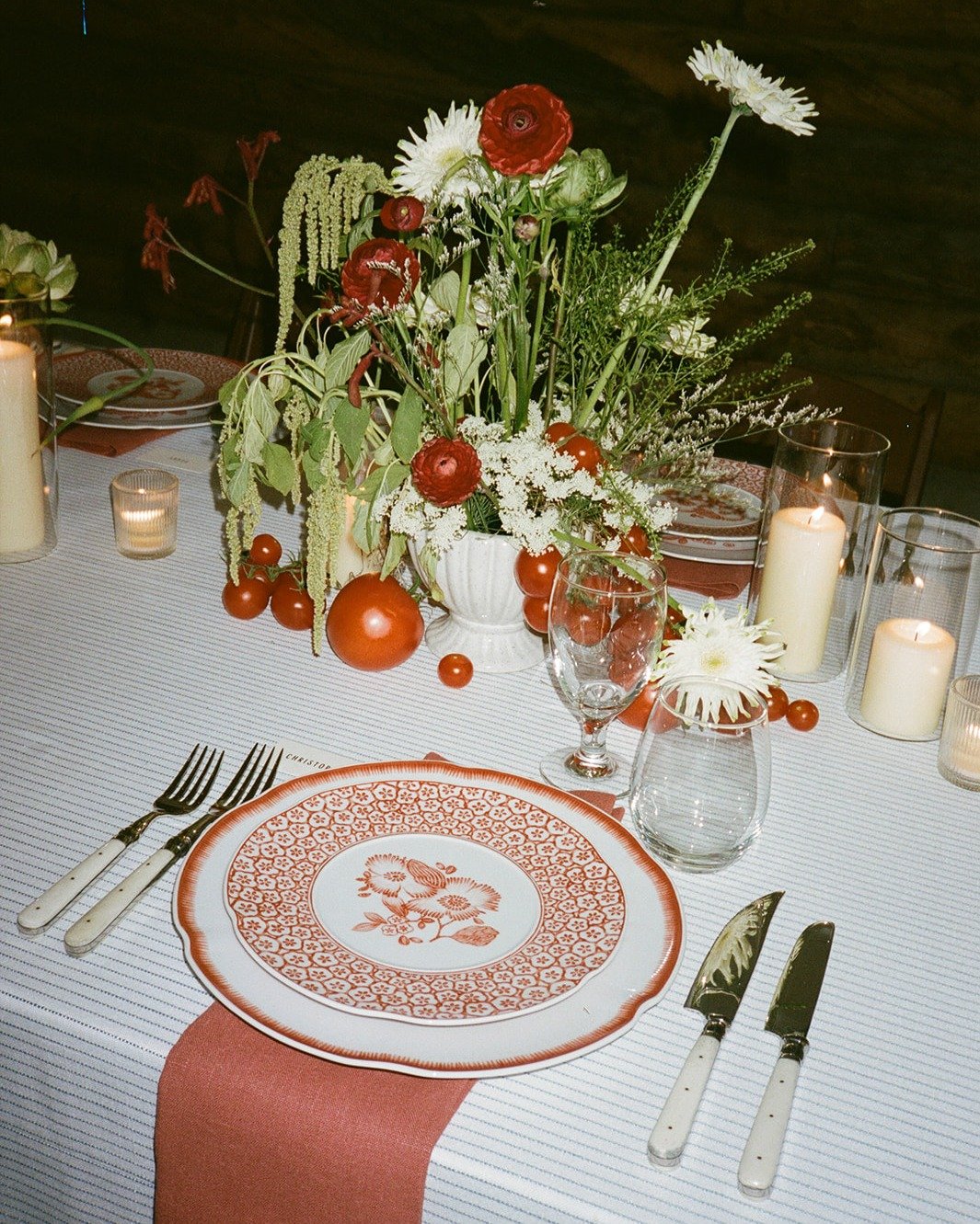 Tomatoes from this summer in the Tetons also feel appropriate for the holiday season. Warm wishes to you and yours! 

Planner &amp; Designer: @wildlycollective_
Photographer: @emilyklarerphotography 
Venue: @moosecreekranch 
Floral Designer: @histori