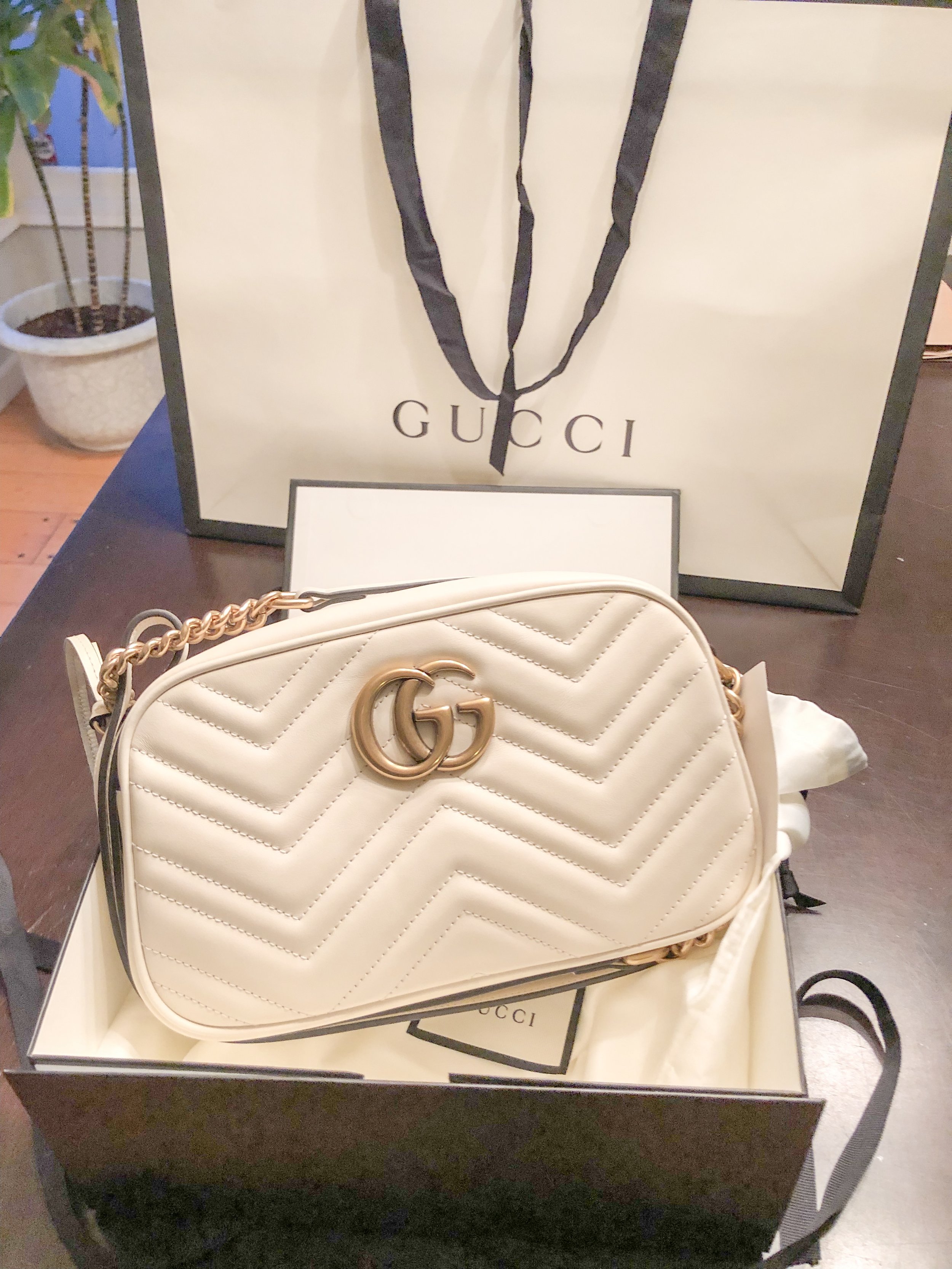 small white gucci purse
