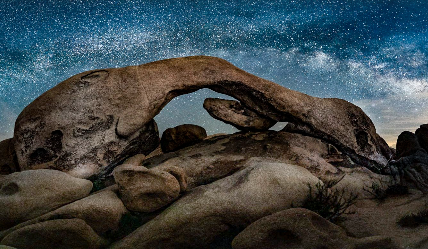 horizontal milky way.png