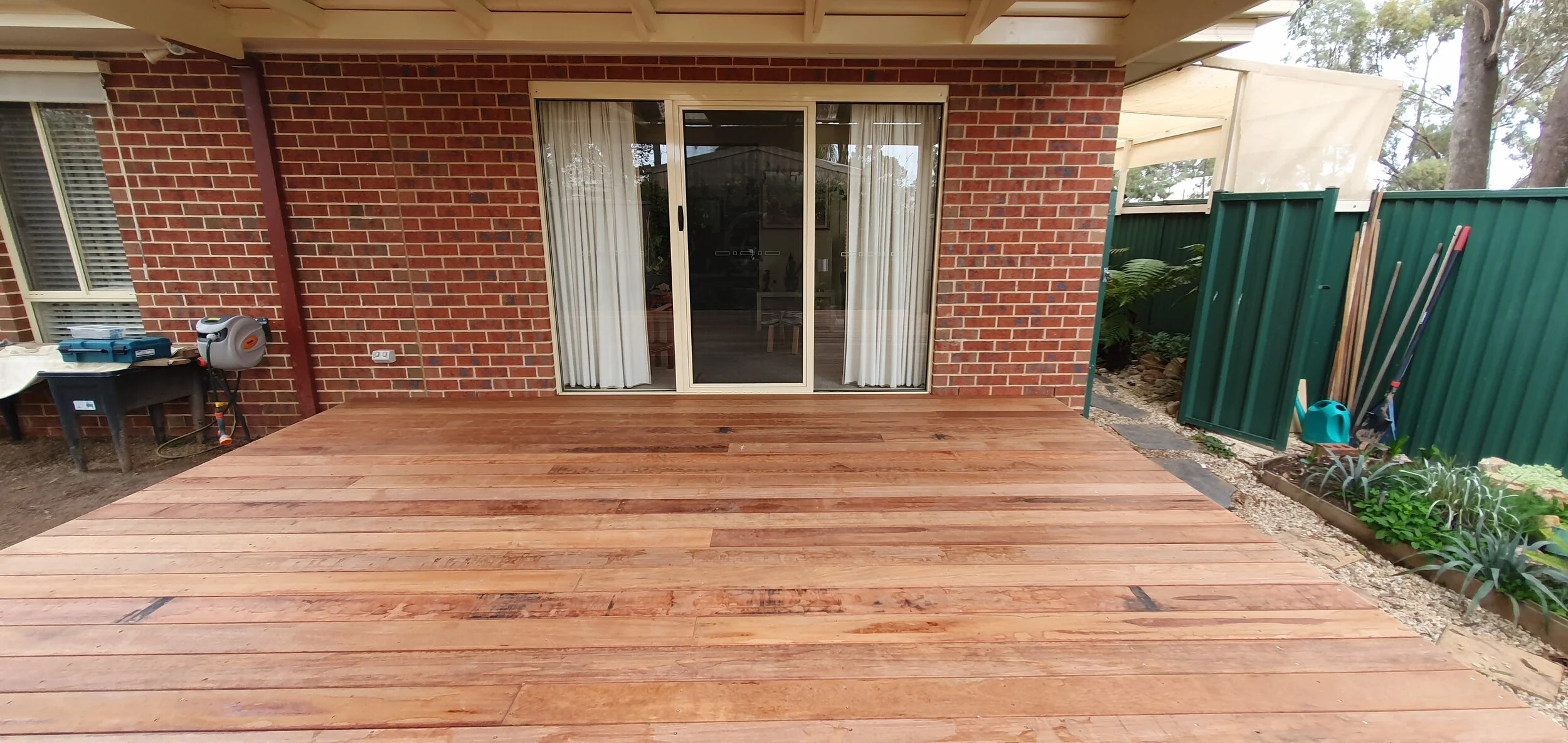 decking 2.jpg