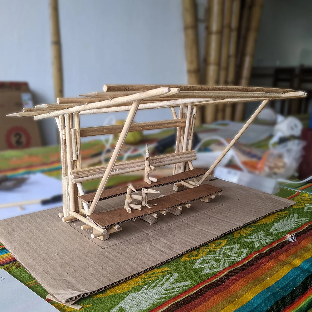Model-making in action! Students from UC Berkeley are working on the scaled model for a two-level bamboo bench for Eloy Alfaro HS in Bah&iacute;a de Car&aacute;quez. Designed by our very talented arquitecto Jorge Loor @jloooor ✨
.
.
.
.
.
.
.
 #ecuad