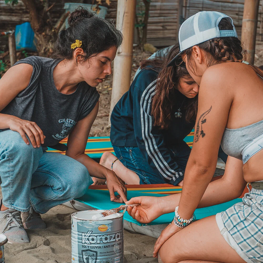 Adding an artistic touch to our compostable toilet bamboo project for the Reina La&uacute;d Turtle Rescue Camp! Led by our talented arquitecta, Cristina Valdivieso @cvaldivieso.arq , students from our July 2023 CalPoly group designed and painted thes