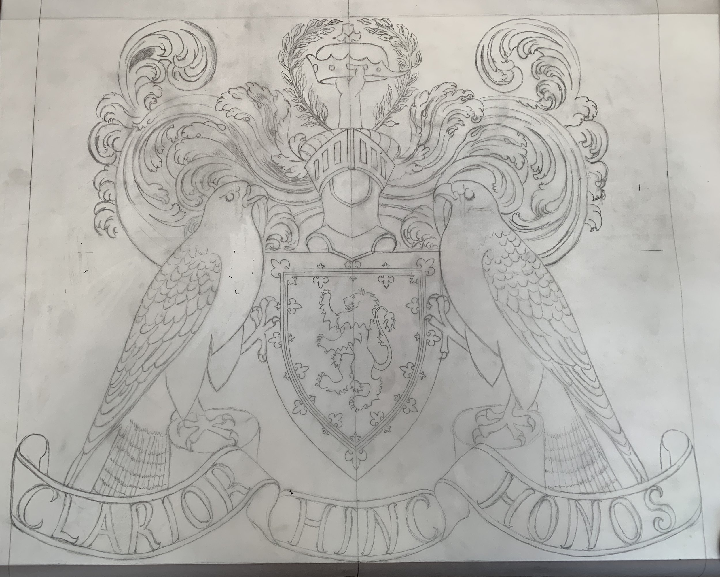  The sketch of the crest 