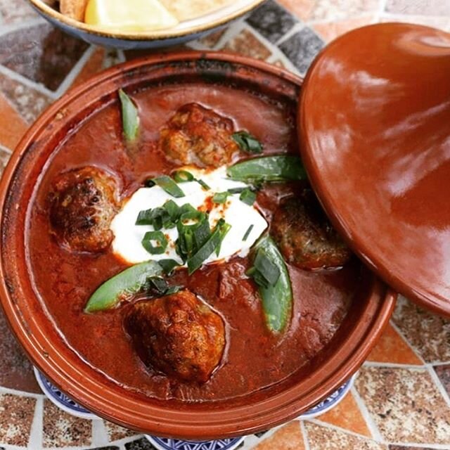 Meze Me&rsquo;s classic Lamb Kofta Tagine is the perfect dish to end your week! Keep everyone happy with this amazing meal!😍
~
Available for both dine-in and takeaway ! ~
Open Wednesday-Sunday, 12-8pm!

#lambkofta #fresh #annangrove #mezemegrove #co