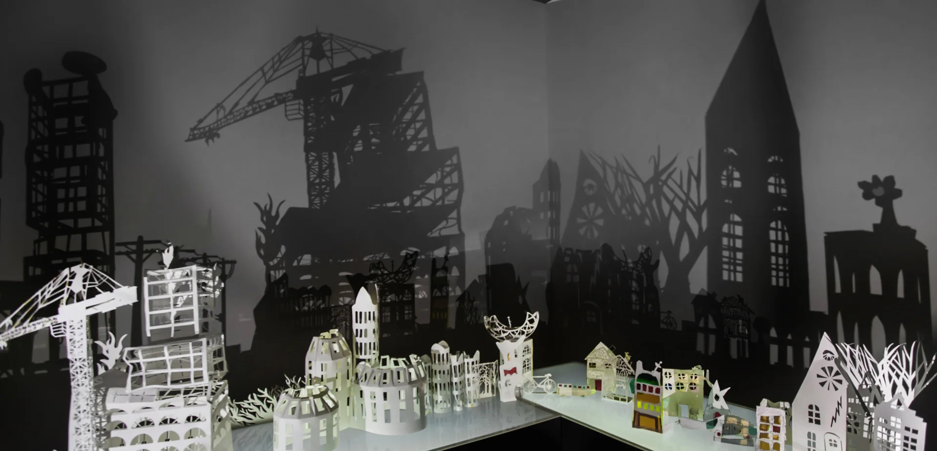1_istBiennale_3.jpg
