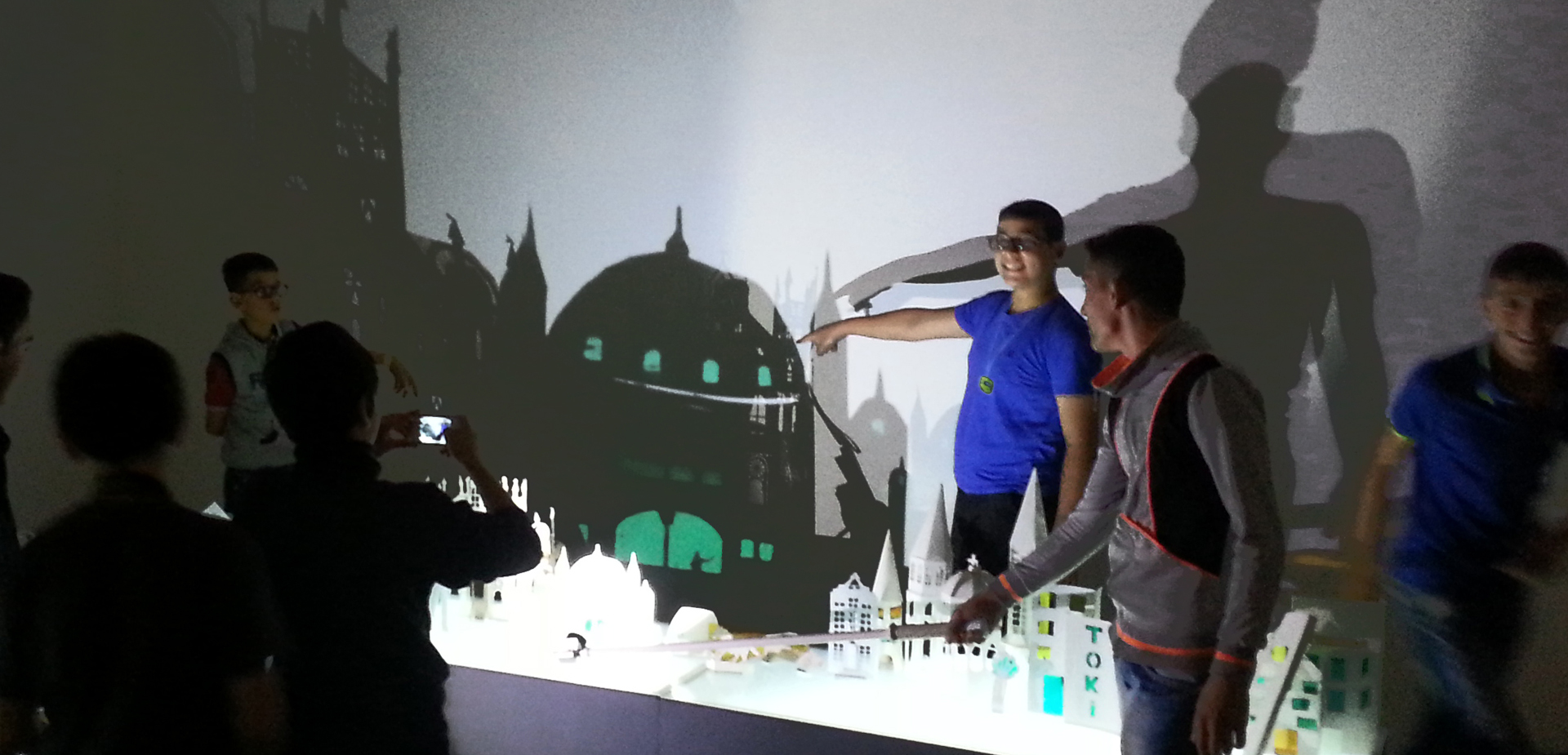1_istBiennale_8.jpg