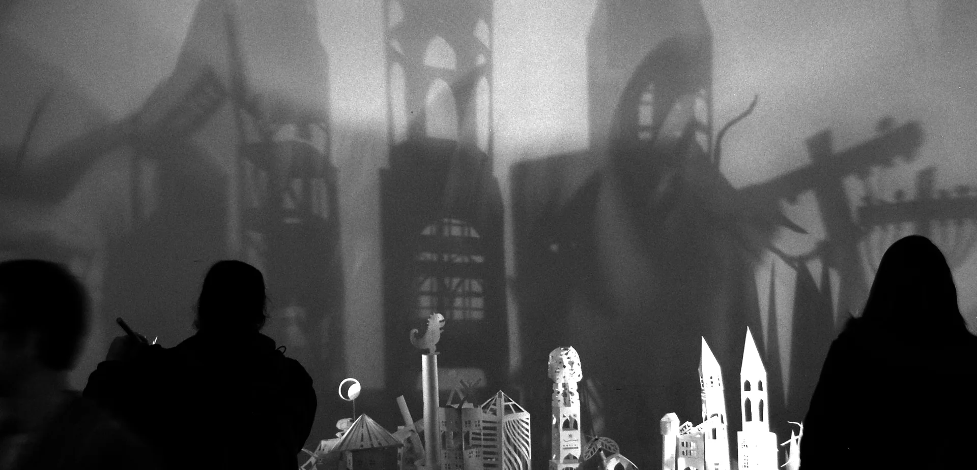 shadowwall_05.jpg