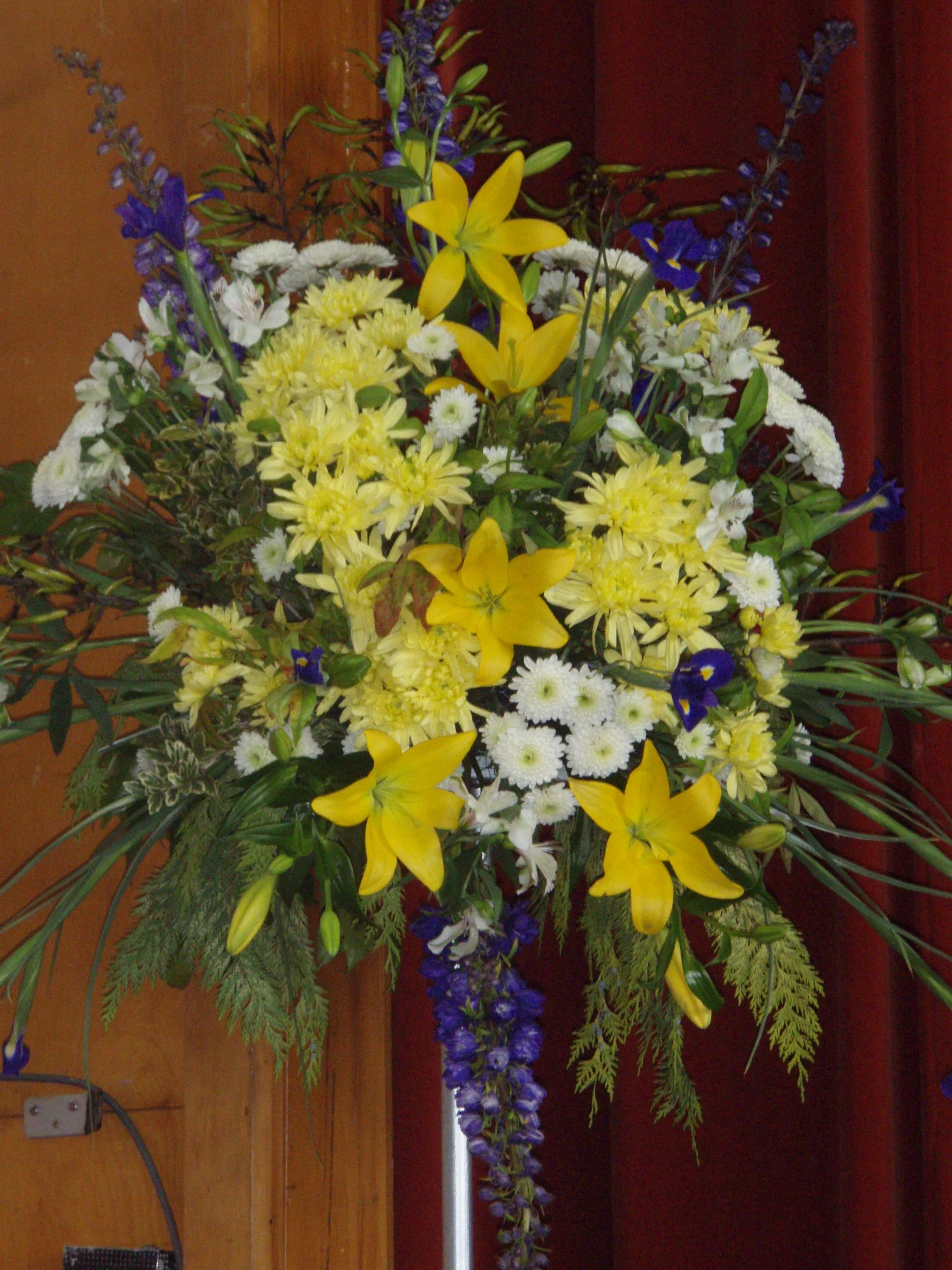 Yellow-large-bouquet-for-events-hire-flowerpower-northland