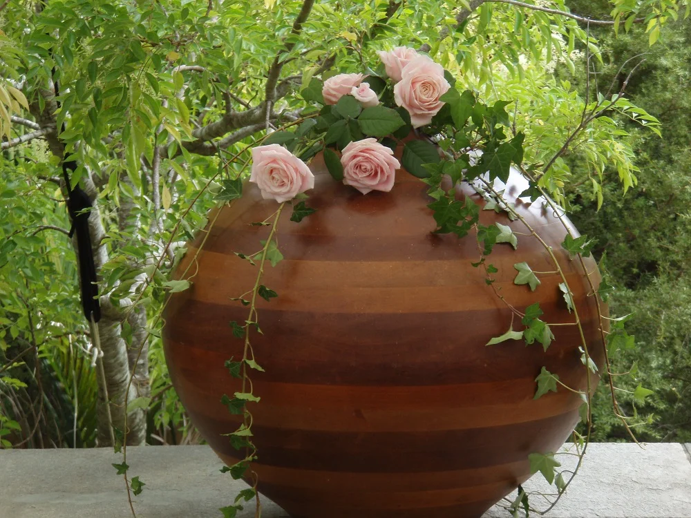 Funeral-decor-flowers-flowerpower-northland