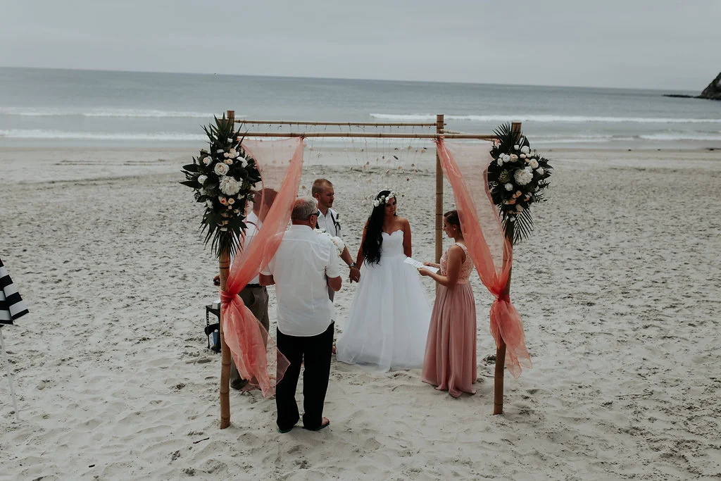 Wedding-Arches-Alter