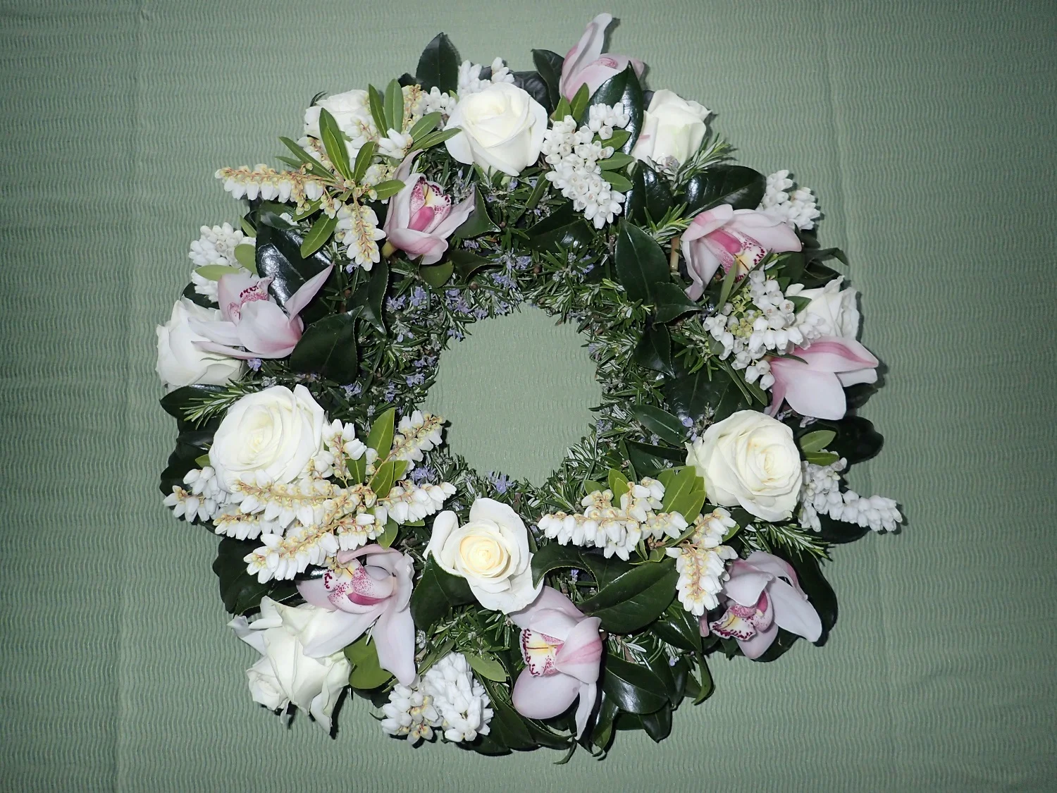 Large wreath.JPG