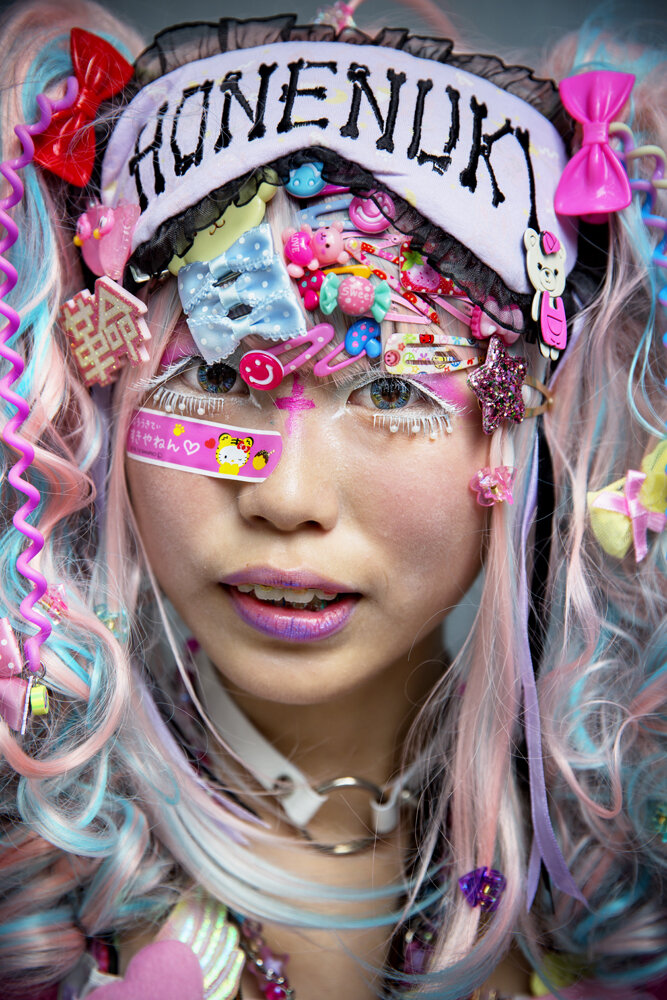  Decora subculture/ Japan. 