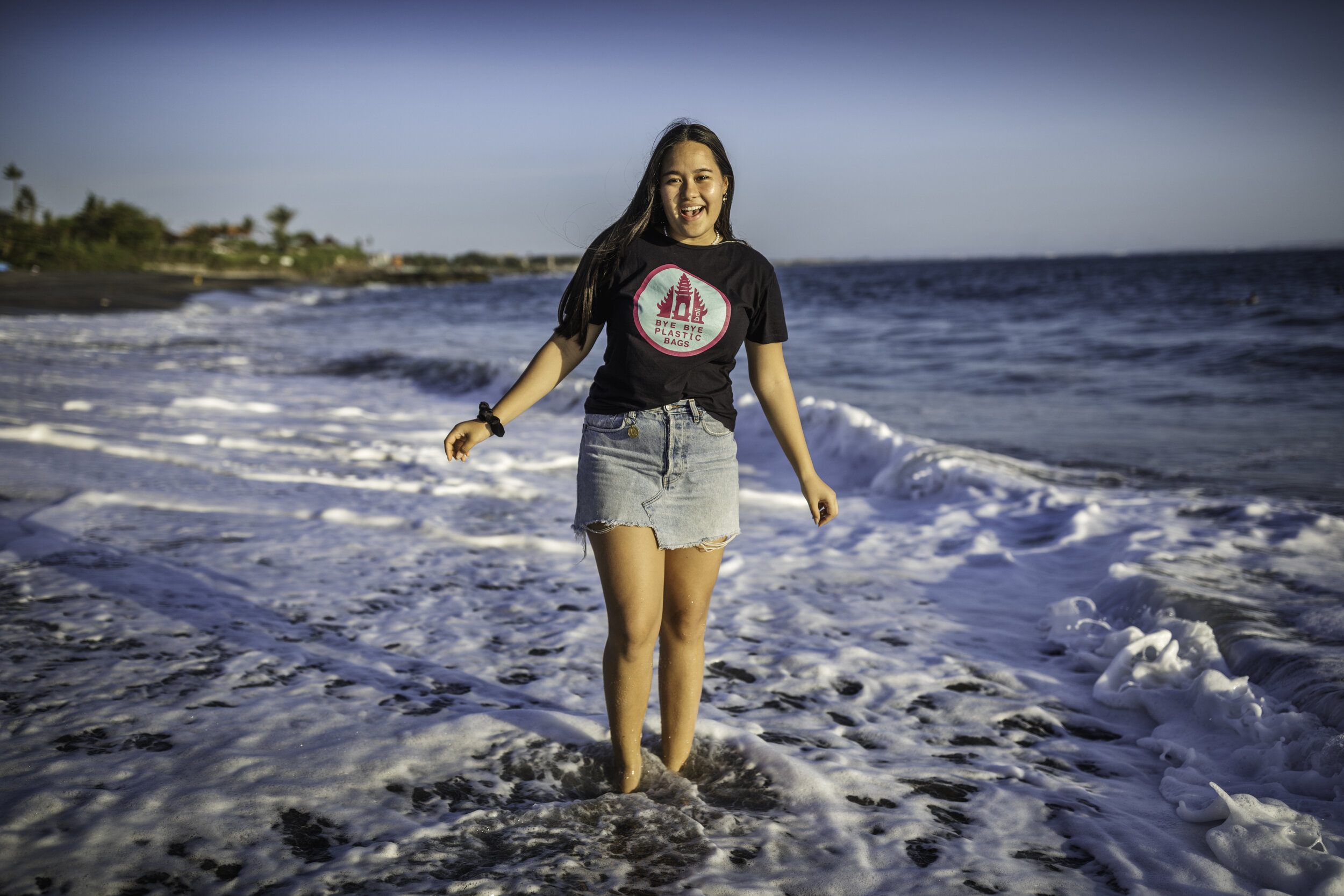  Isabel Wijsen climate activist in Bali.  