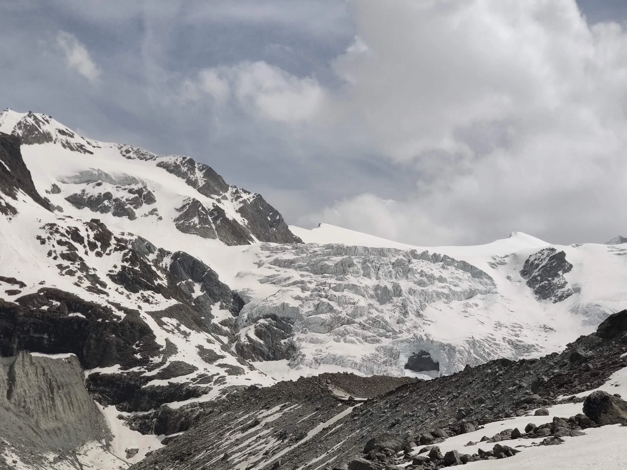 Moiry Glacier: Can you spot the cabane on the left hand side of the glacier?