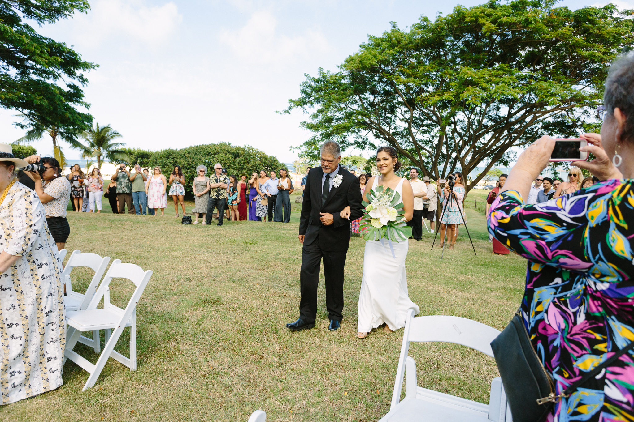 Kualoa_Ranch_Wedding_Photographer_Tone_Hawaii-16.jpg