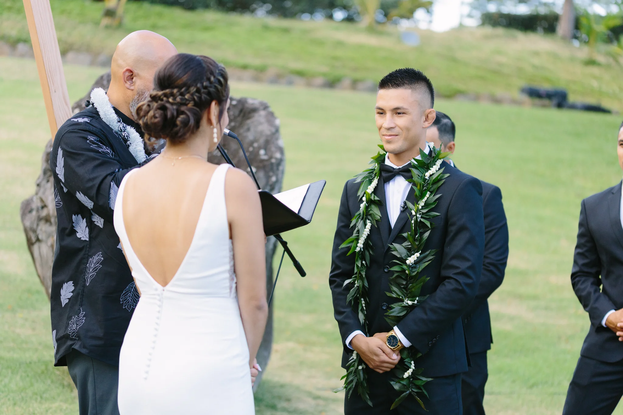 Kualoa_Ranch_Wedding_Photographer_Tone_Hawaii-18.jpg