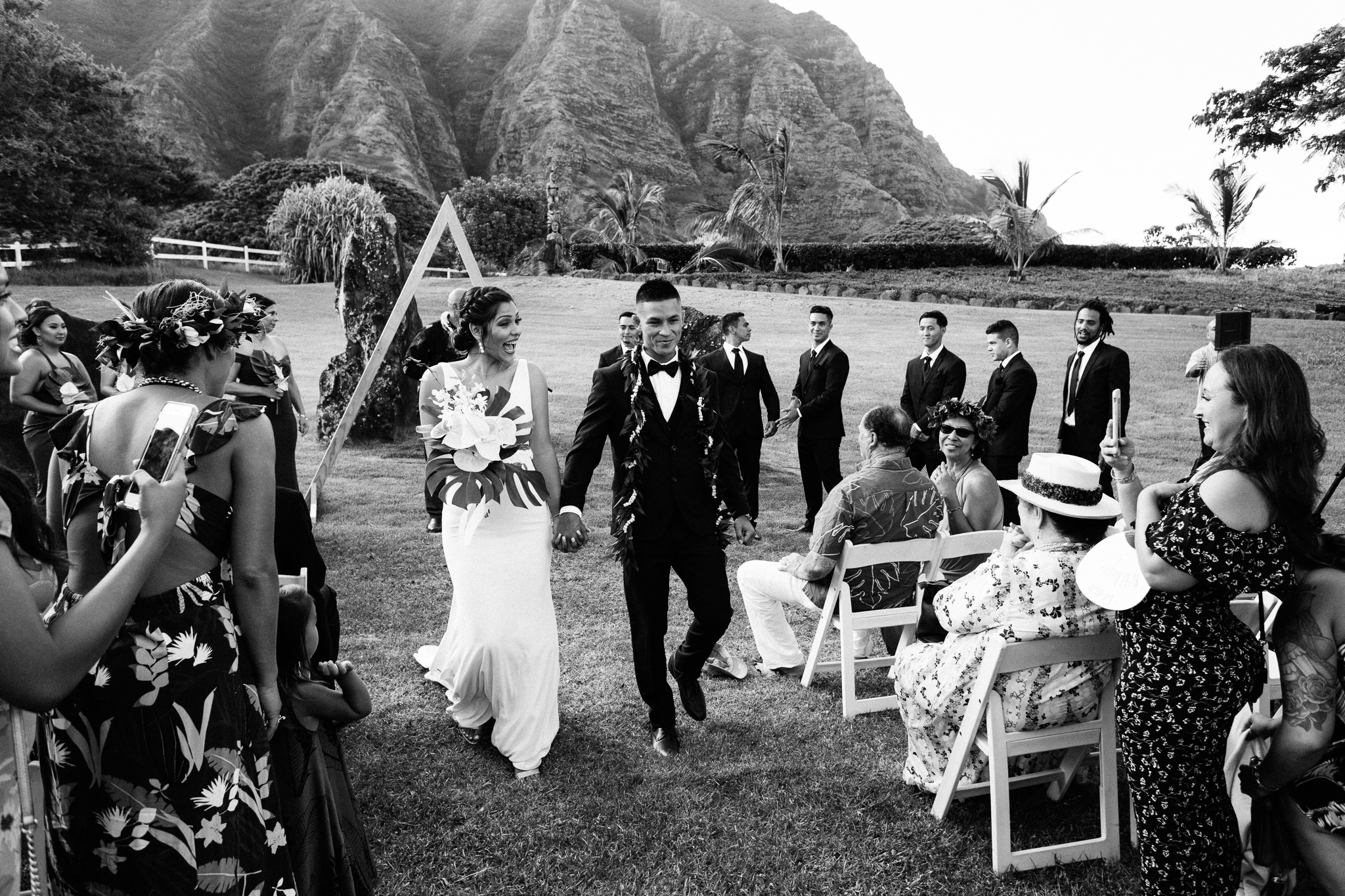 Kualoa_Ranch_Wedding_Photographer_Tone_Hawaii-25.jpg