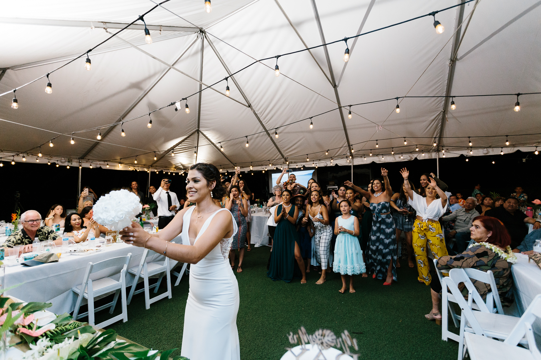 Kualoa_Ranch_Wedding_Photographer_Tone_Hawaii-50.jpg