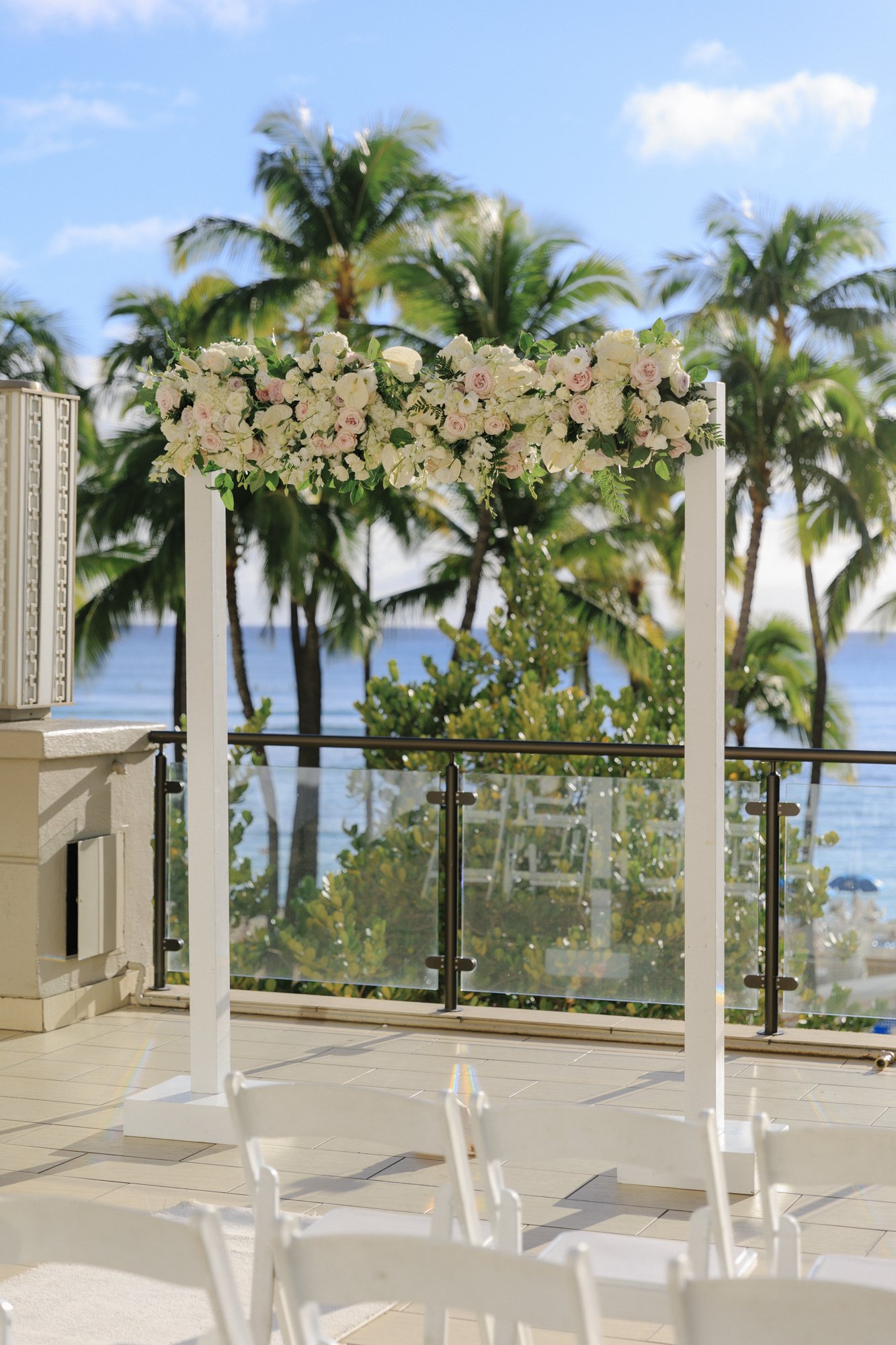 Hyatt-Waikiki-Wedding-Photographer-3.jpg