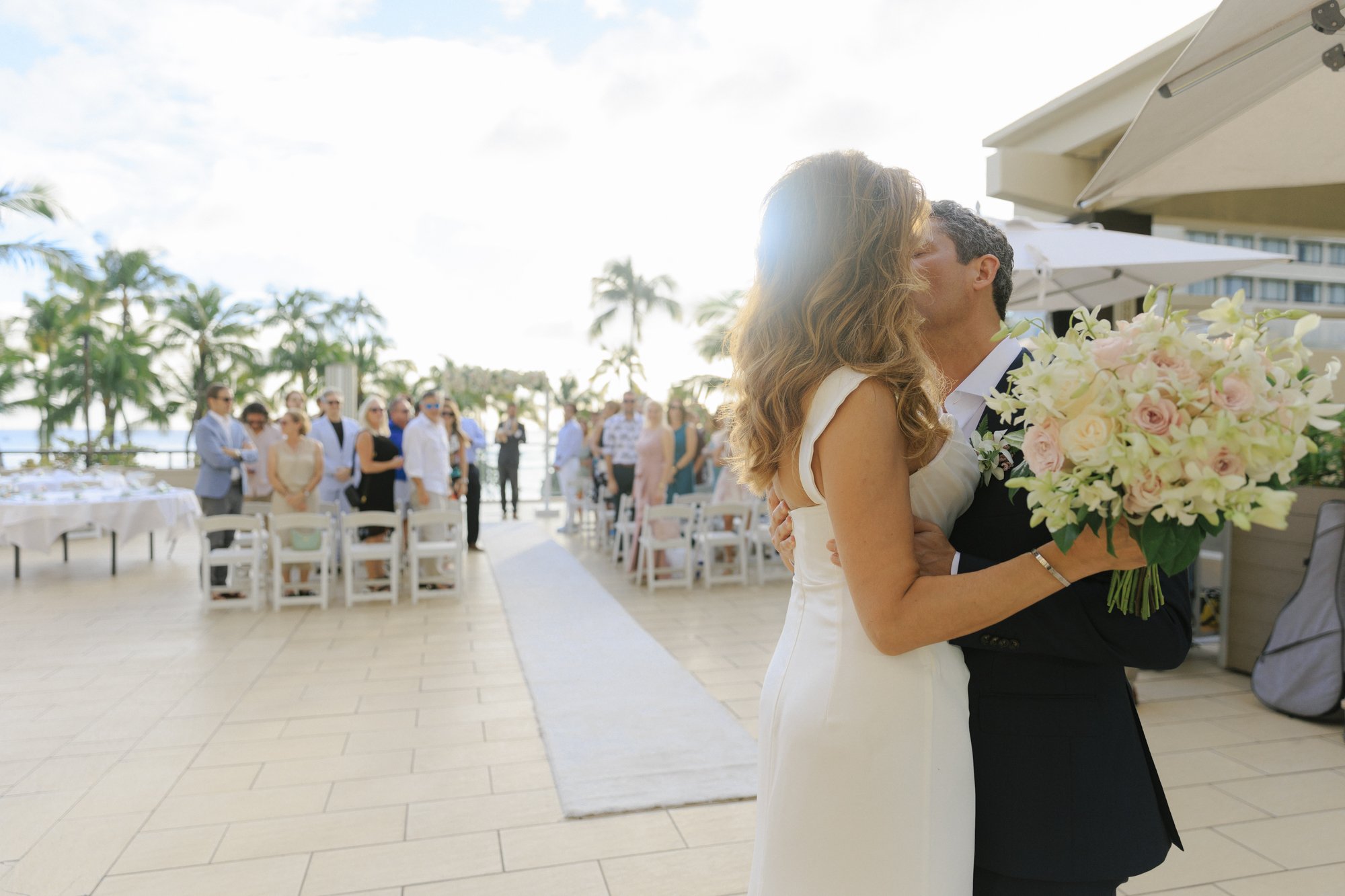 Hyatt-Waikiki-Wedding-Photographer-13.jpg