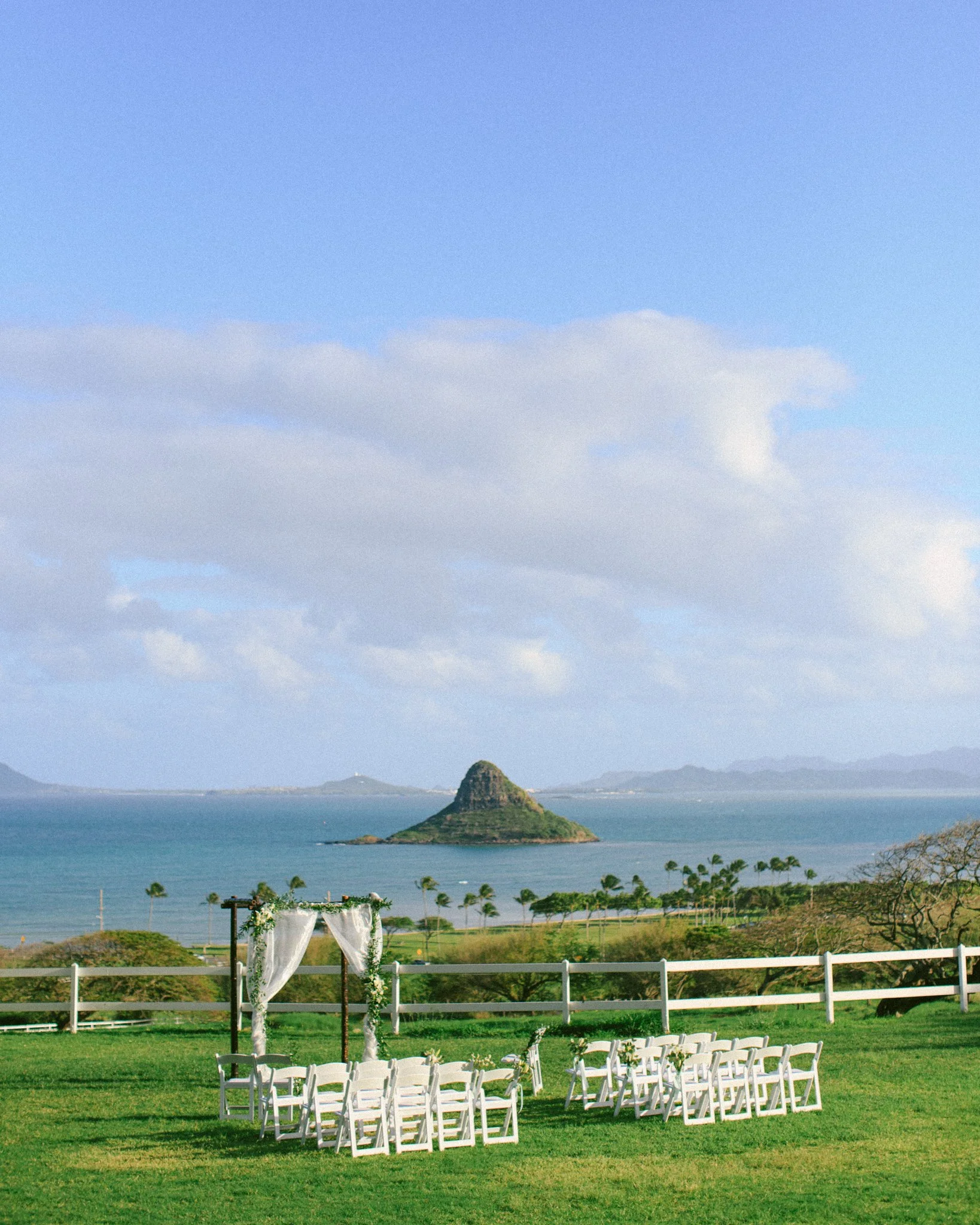 Why So Many Couples Choose Kualoa Ranch for Their Hawaii Wedding