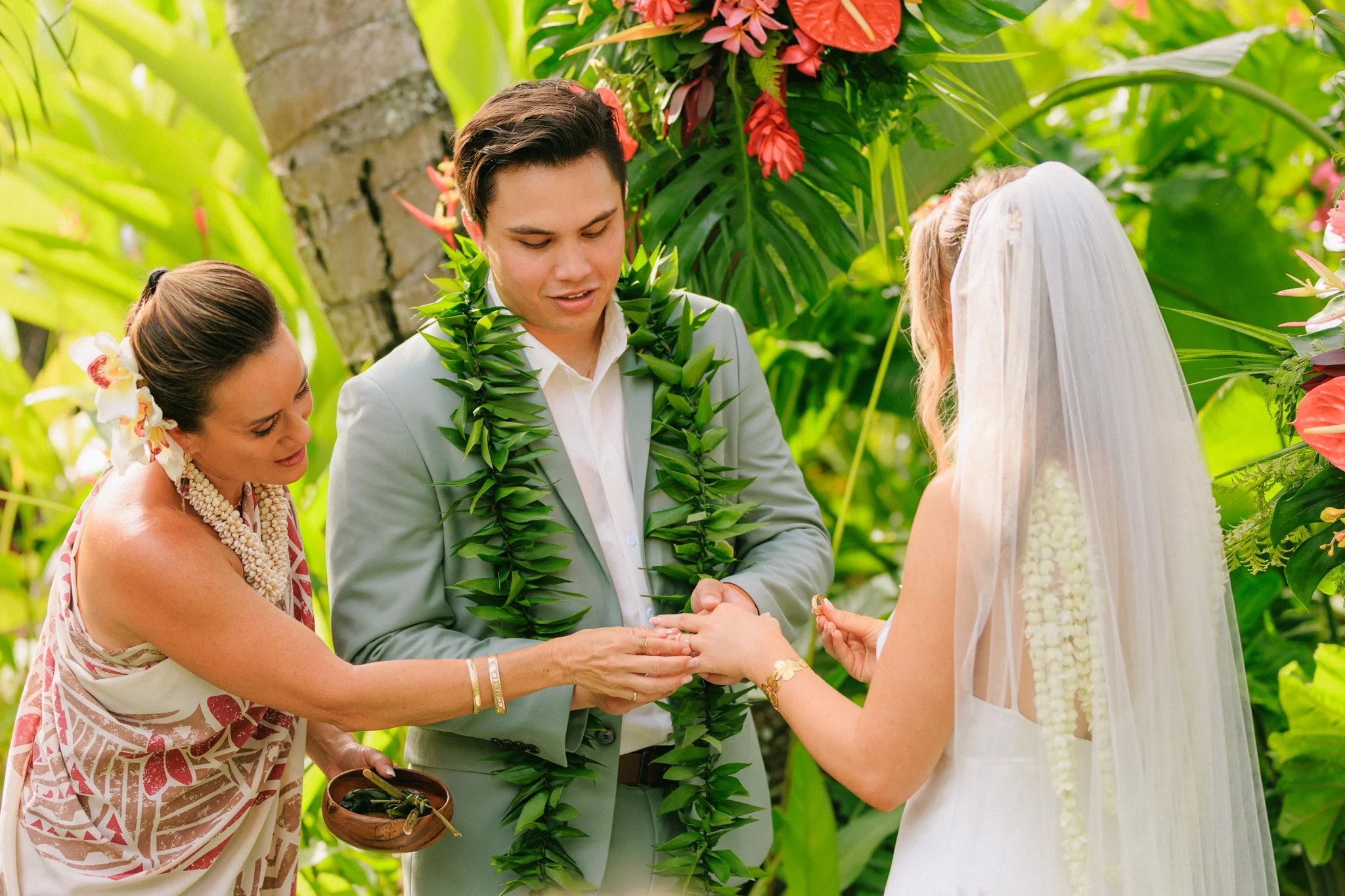 maleanagardenswedding--150.jpg
