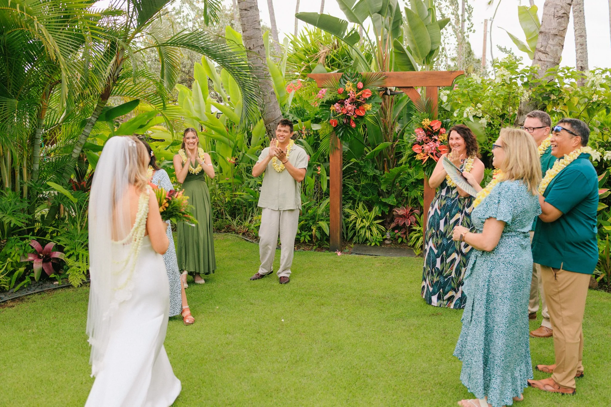 maleanagardenswedding--220.jpg