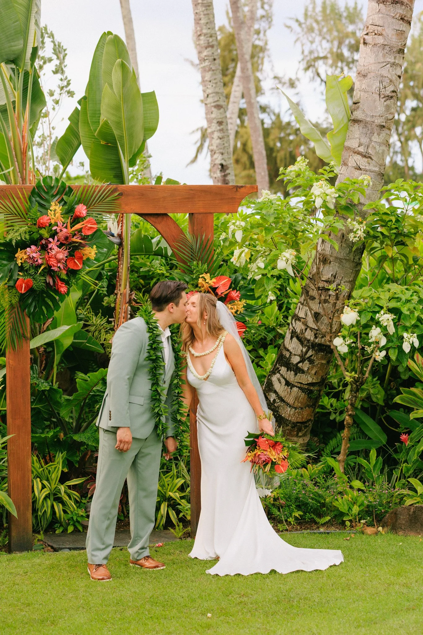 maleanagardenswedding--298.jpg