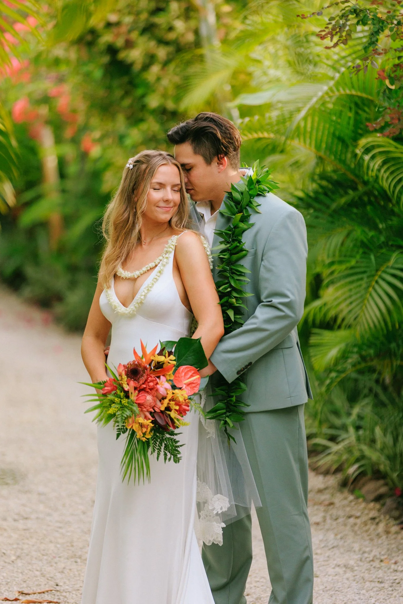 maleanagardenswedding--327.jpg