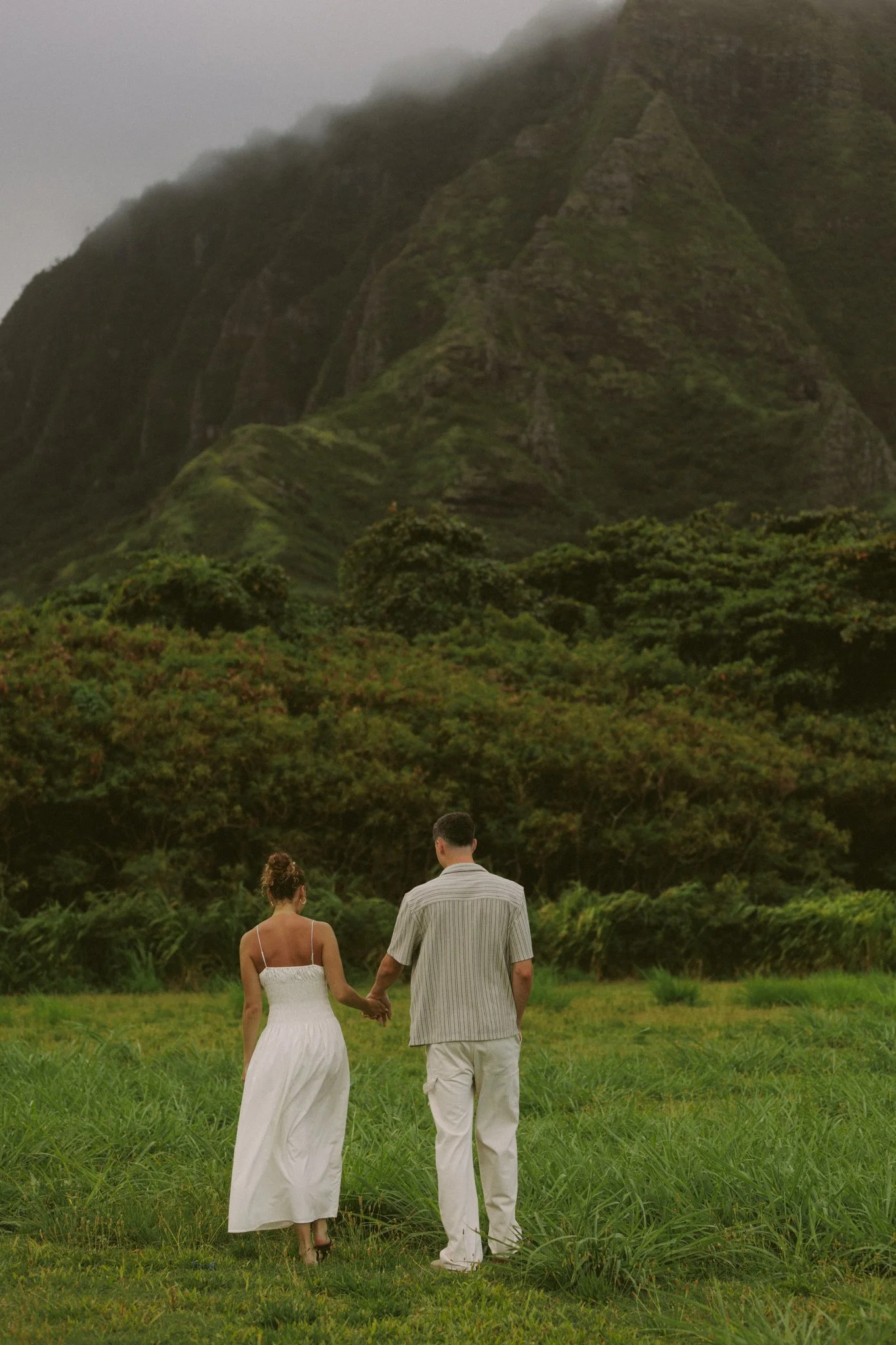 surprise-proposal-photographer-hawaii-kualoa-regional-park_3.jpg