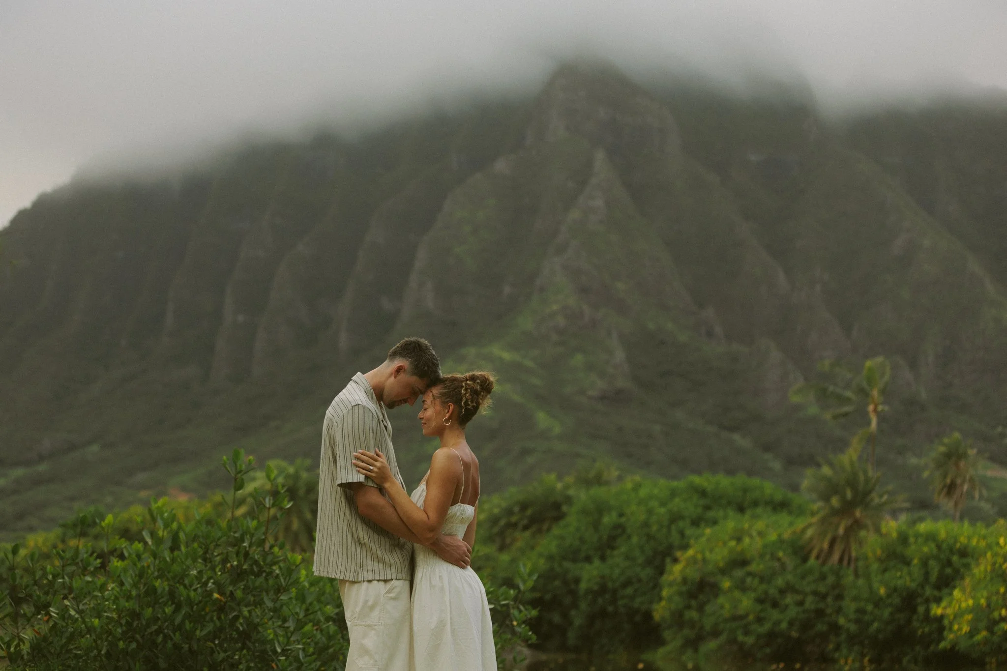 surprise-proposal-photographer-hawaii-kualoa-regional-park_12.jpg